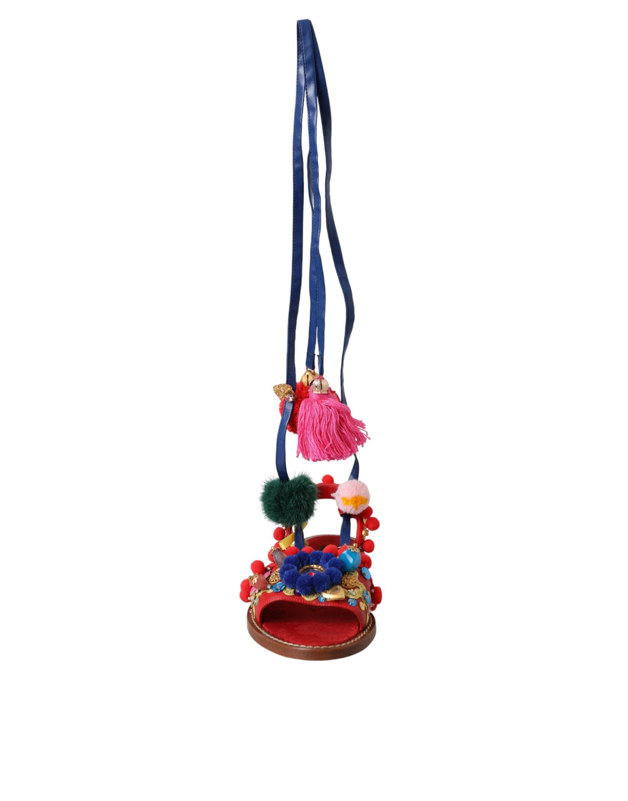 Dolce &amp; Gabbana – Sandalen mit Fellwickel in Mehrfarbig mit Pom-Pom-Muster