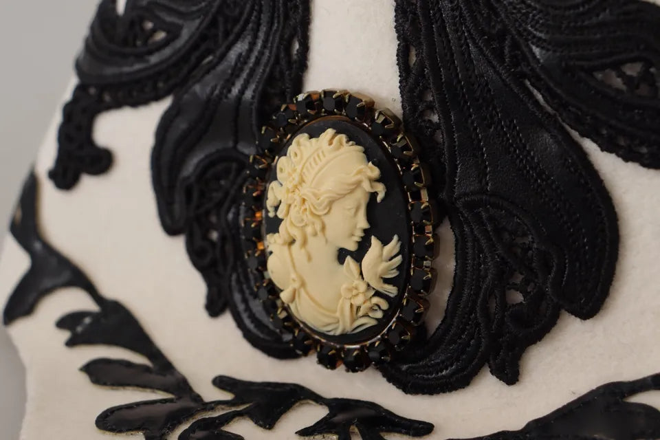 Dolce &amp; Gabbana – Hut aus bestickter Kamee-Brosche aus Wolle in Weiß und Schwarz