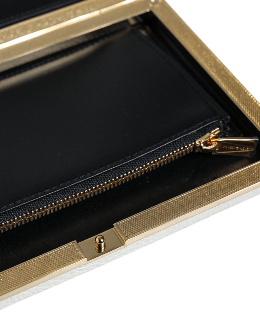 Dolce &amp; Gabbana Clutch aus weißem Leder mit goldenem Rahmen, Abendtasche