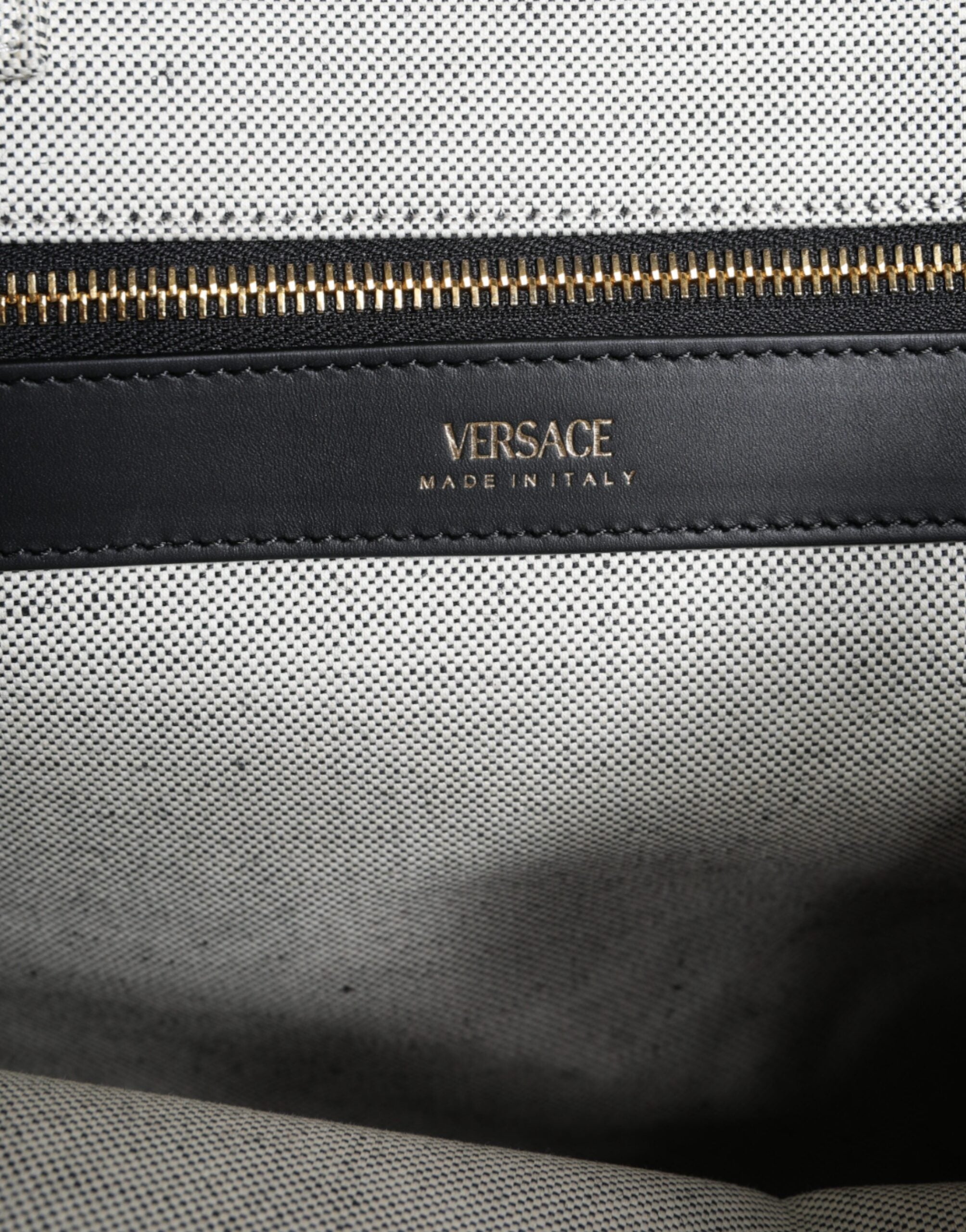 Versace – Weiße Umhängetasche aus Canvas und Leder mit Logo