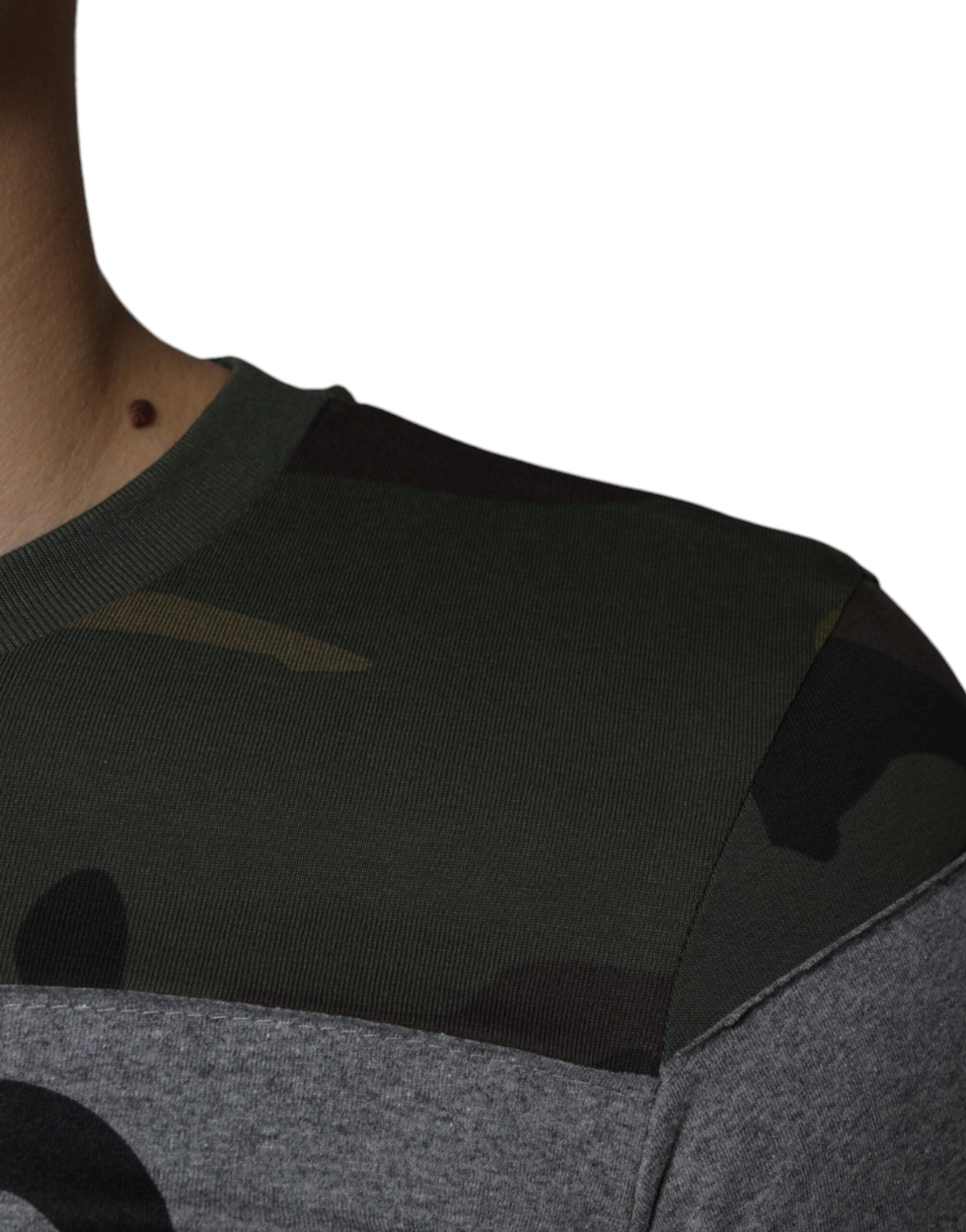 Dolce &amp; Gabbana Mehrfarbiges Camouflage-T-Shirt aus Baumwolle mit Rundhalsausschnitt