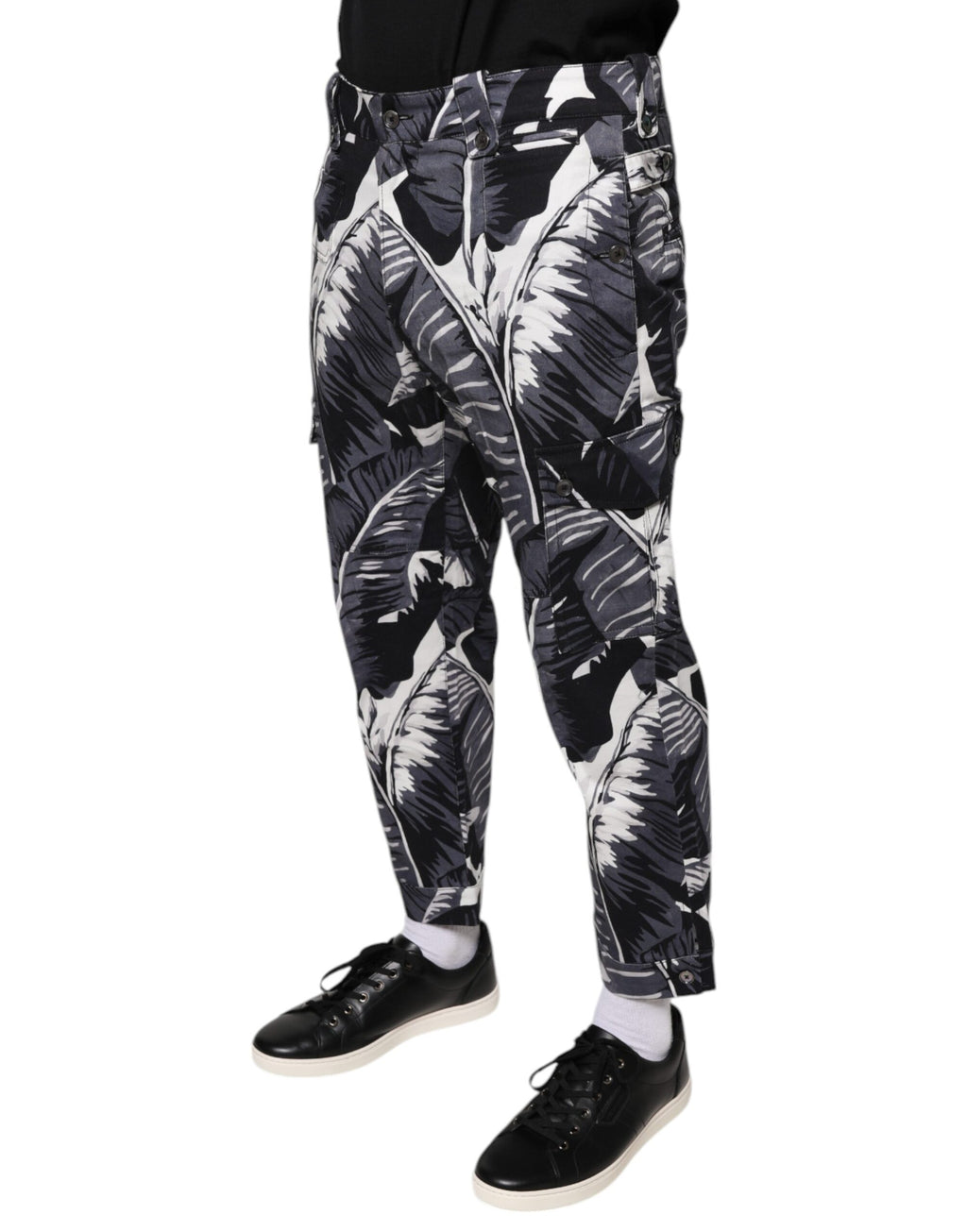 Dolce &amp; Gabbana – Caprihose aus Baumwollstretch mit Bananenblattmuster in Grau