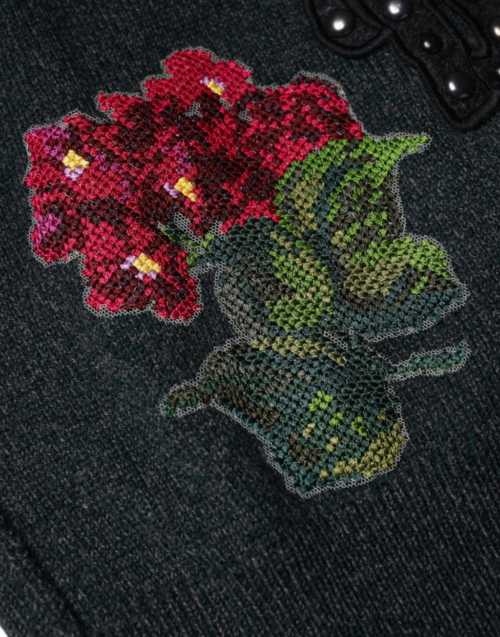 Dolce &amp; Gabbana – Grauer Pullover mit Rundhalsausschnitt und Verzierung