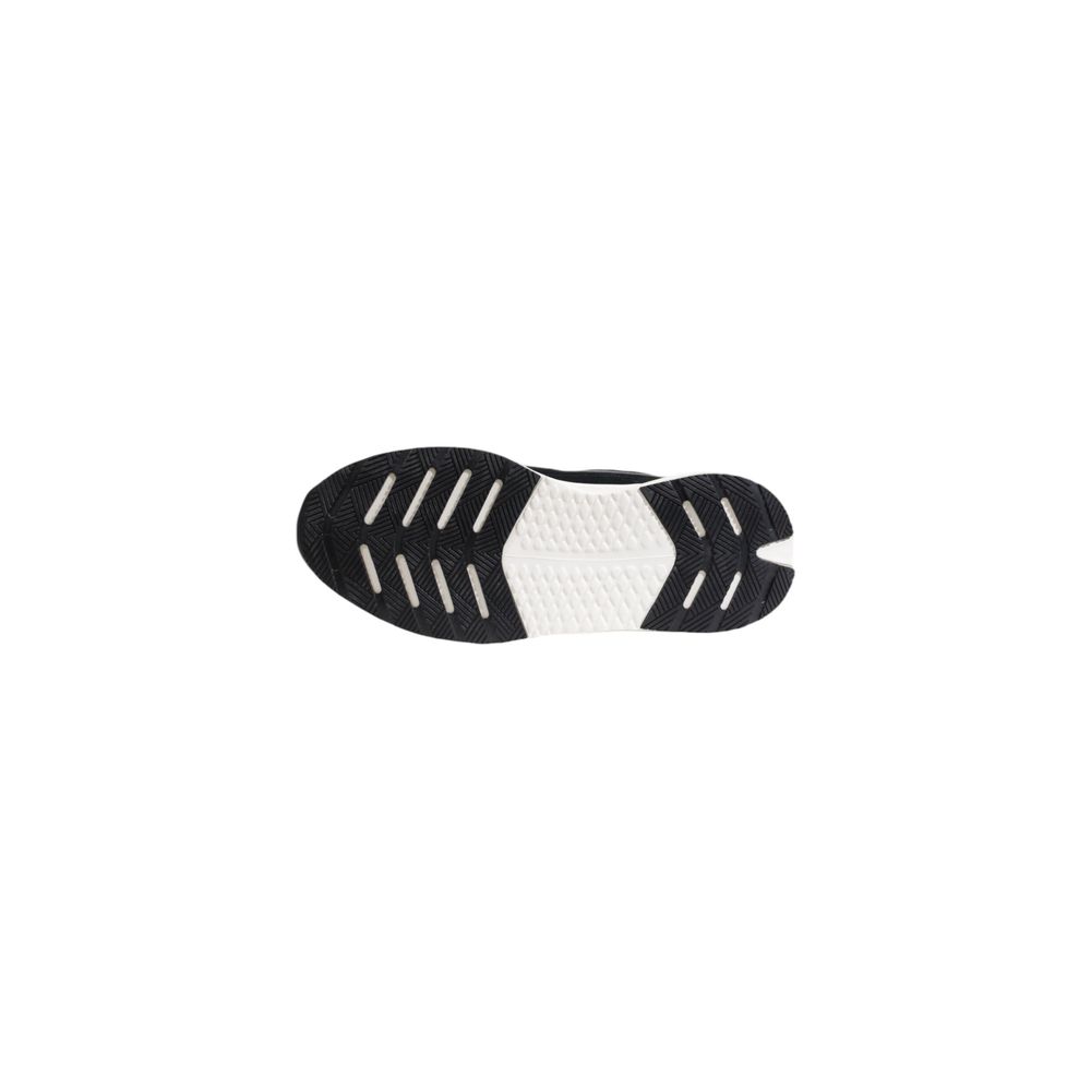 DATE Grauer Stoff-Sneaker
