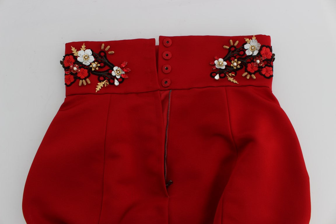 Dolce &amp; Gabbana Rote Shorts mit hoher Taille aus Seide mit Kristallverzierung
