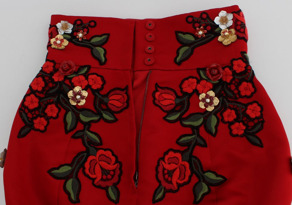 Dolce &amp; Gabbana Glamorous – Shorts aus roter Seide mit Blumenstickerei