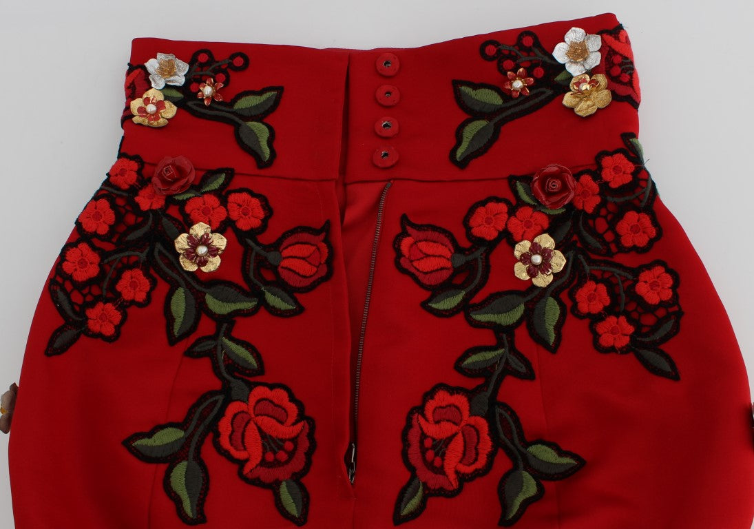 Dolce &amp; Gabbana Glamorous – Shorts aus roter Seide mit Blumenstickerei