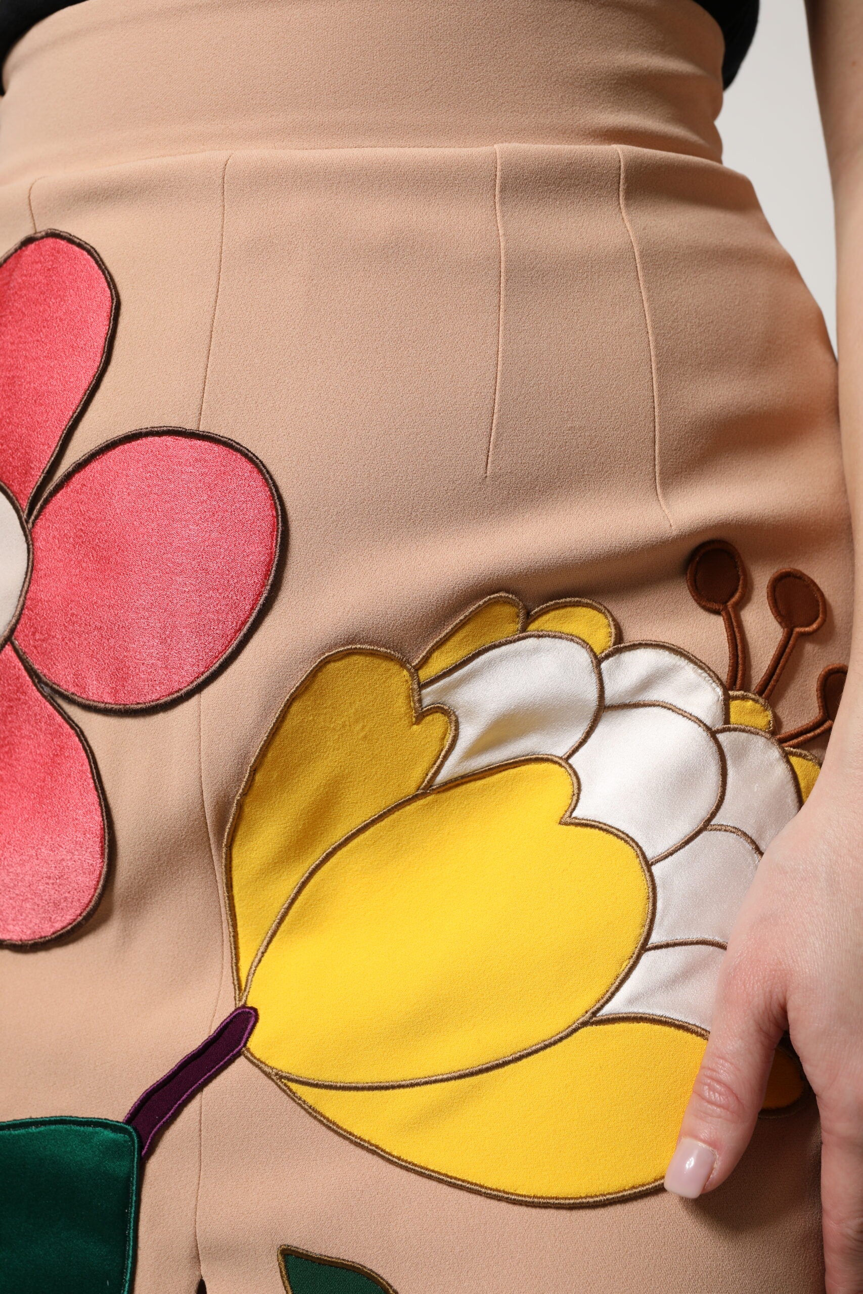 Dolce &amp; Gabbana Beige geblümter Bleistiftrock mit hoher Taille
