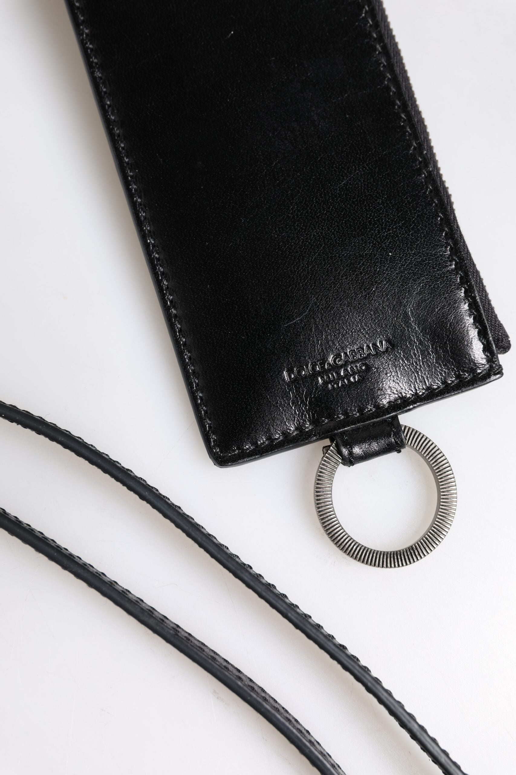 Dolce &amp; Gabbana – Kartenetui aus schwarzem Leder mit Logoprägung und Schlüsselband