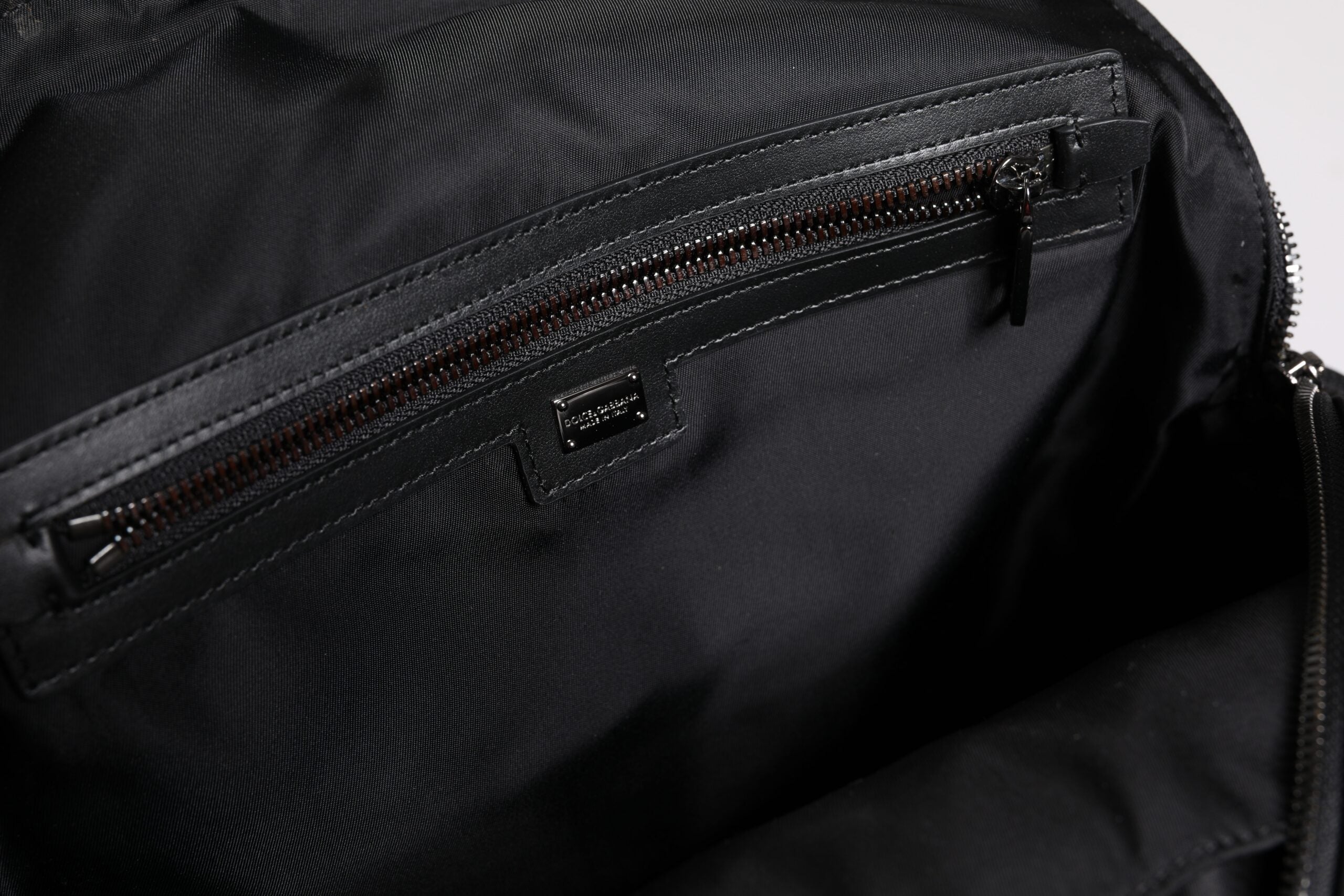 Dolce &amp; Gabbana Mehrfarbiger Rucksack mit DG-Logo-Plakette und Leopardenmuster für Männer