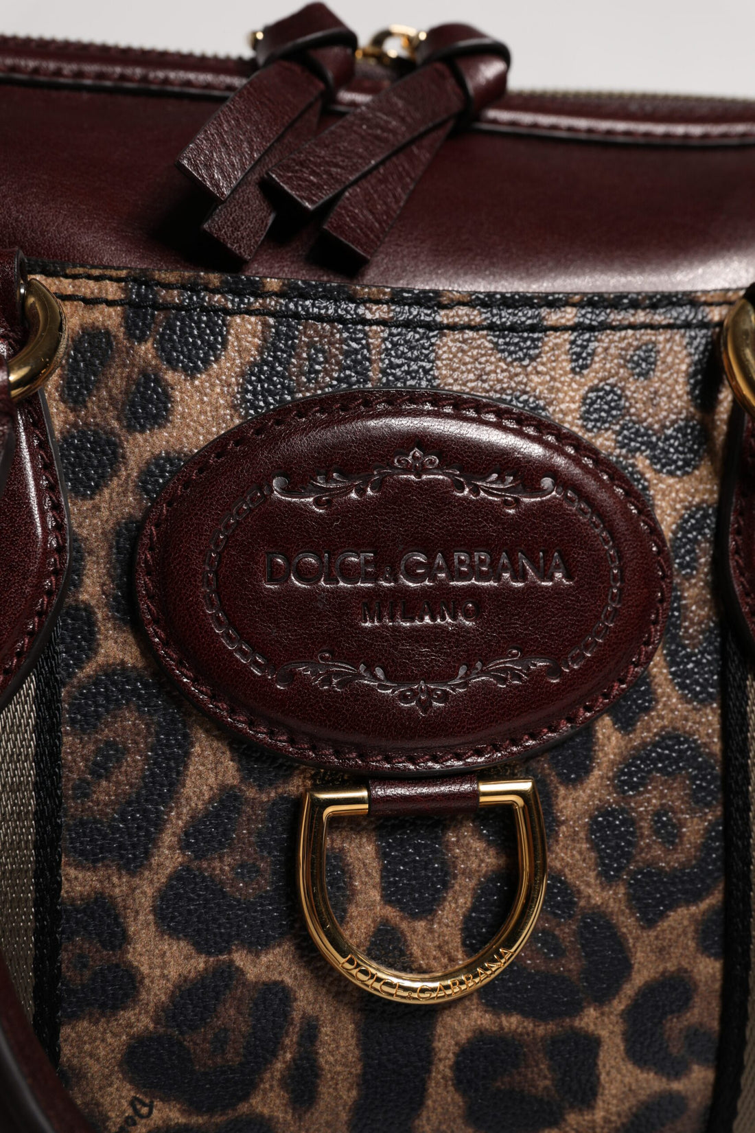 Dolce &amp; Gabbana – Reisetasche aus braunem Leder mit Leopardenmuster und Schultergurt