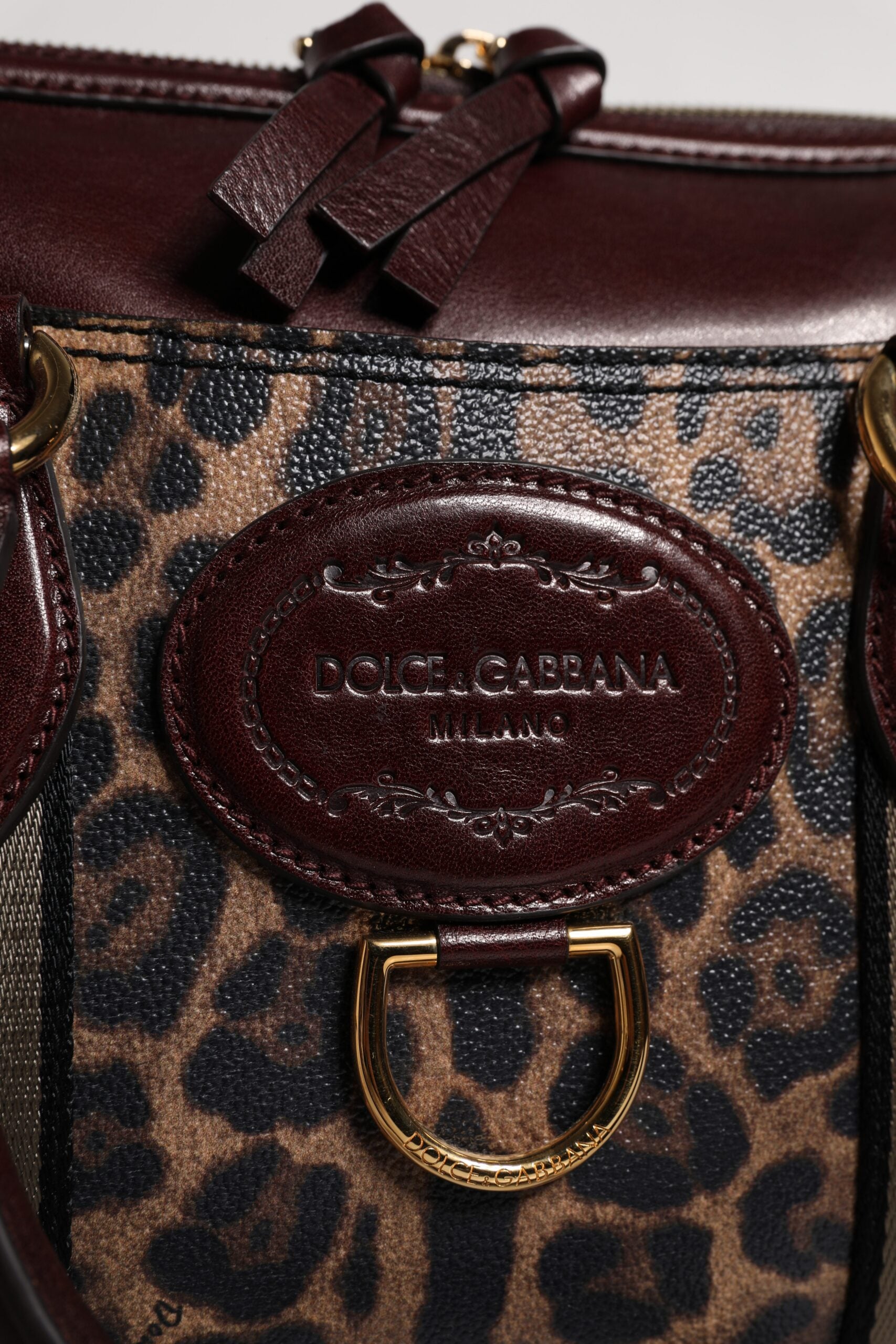 Dolce &amp; Gabbana – Reisetasche aus braunem Leder mit Leopardenmuster und Schultergurt