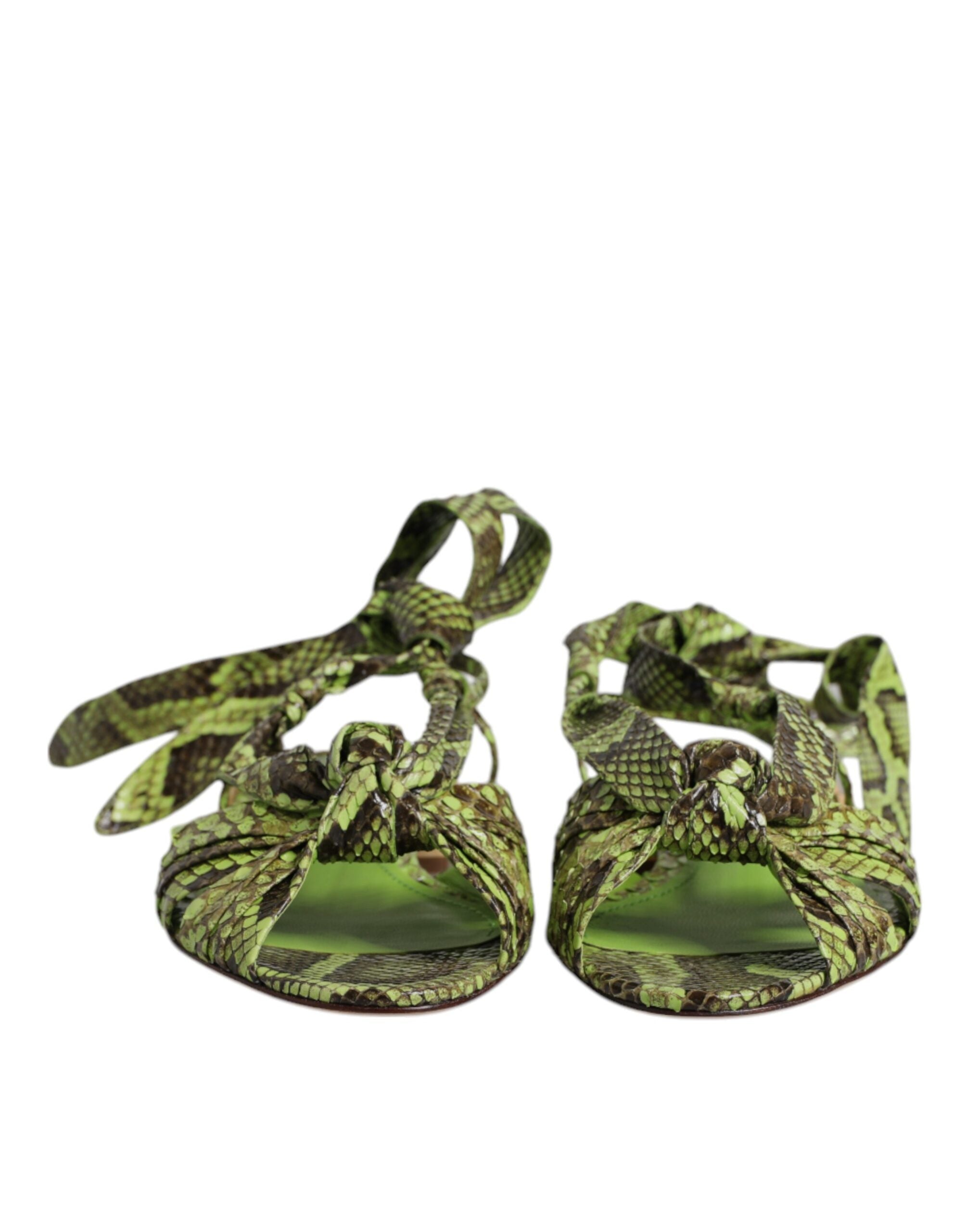 Dolce &amp; Gabbana Grüne Sandalen mit Knöchelriemen und Tiermuster