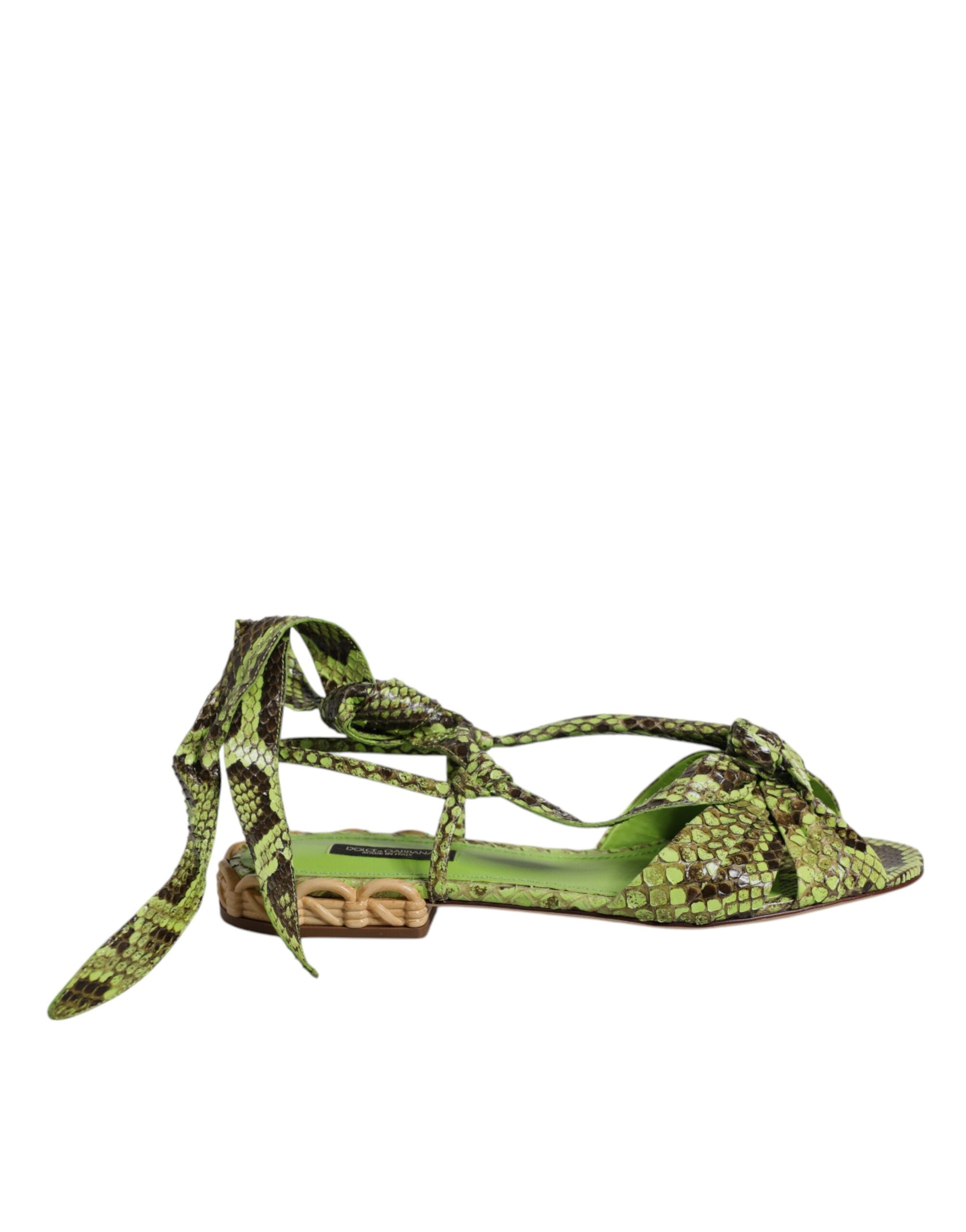 Dolce &amp; Gabbana Grüne Sandalen mit Knöchelriemen und Tiermuster