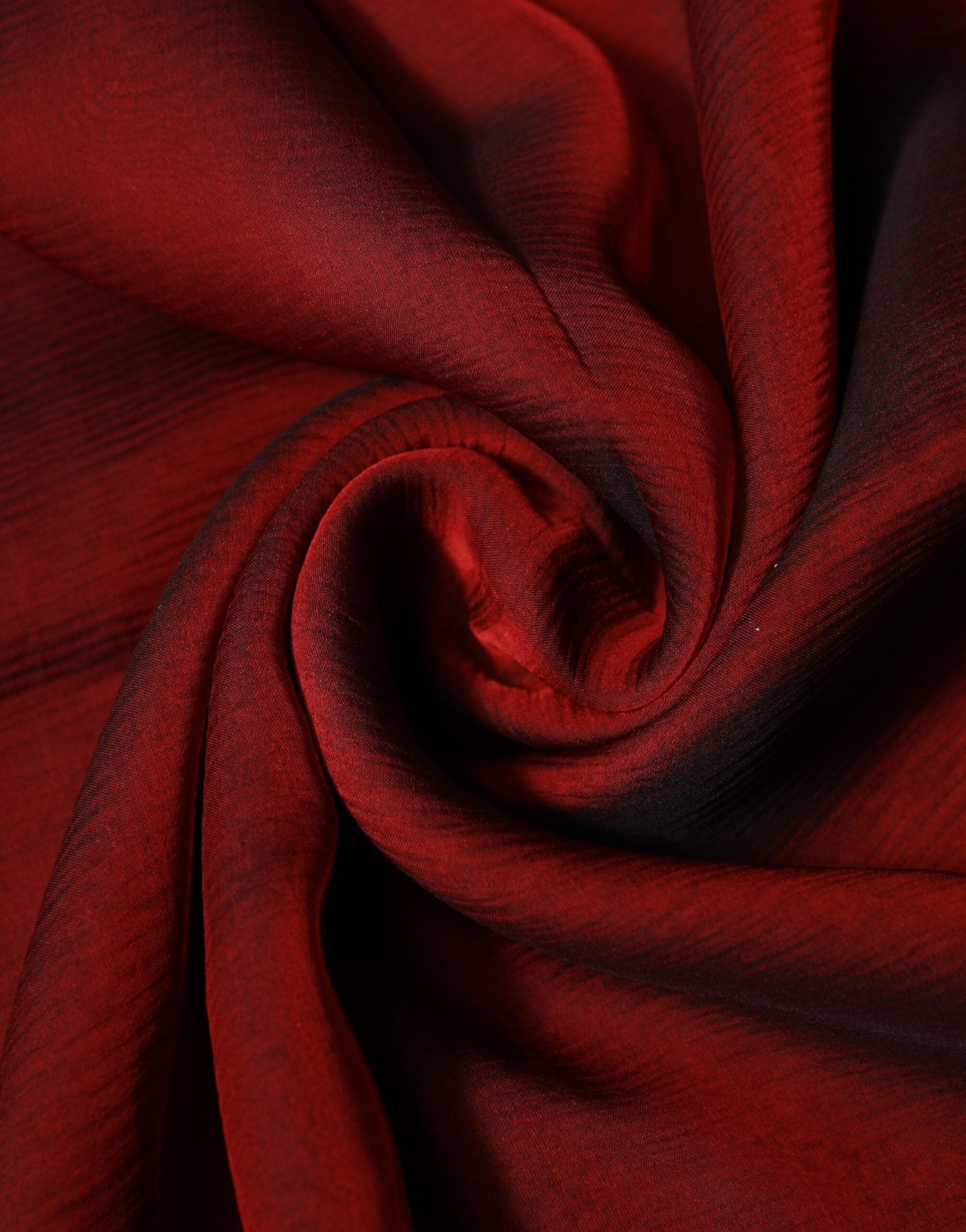 Dolce &amp; Gabbana Roter rechteckiger Seidenschal für Damen