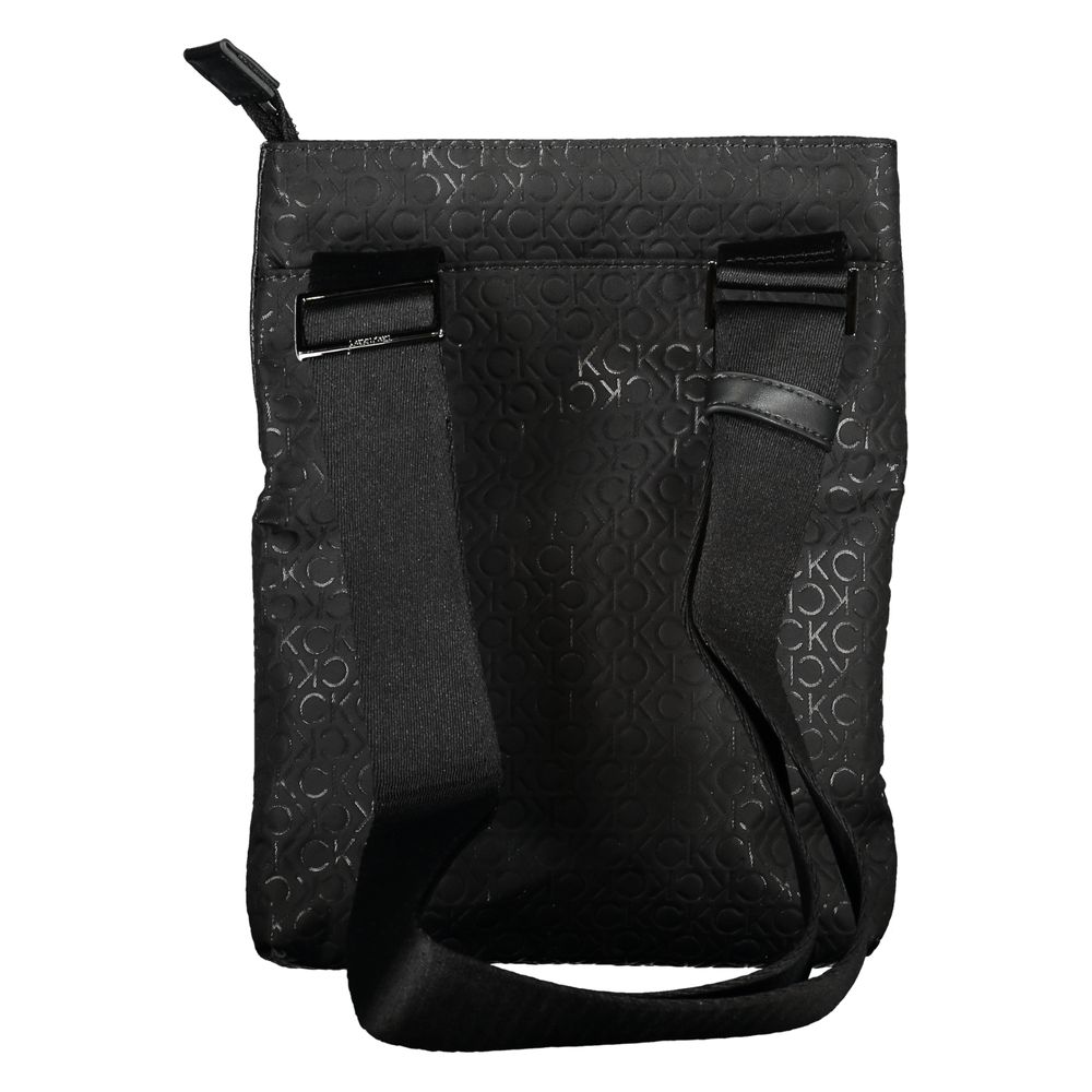 Calvin Klein – Umweltfreundliche, elegante schwarze Schultertasche