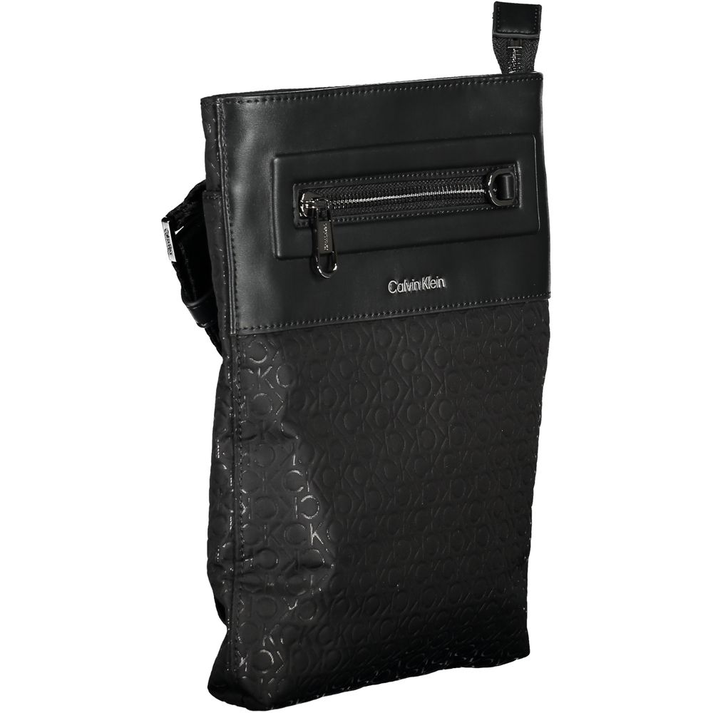 Calvin Klein – Umweltfreundliche, elegante schwarze Schultertasche
