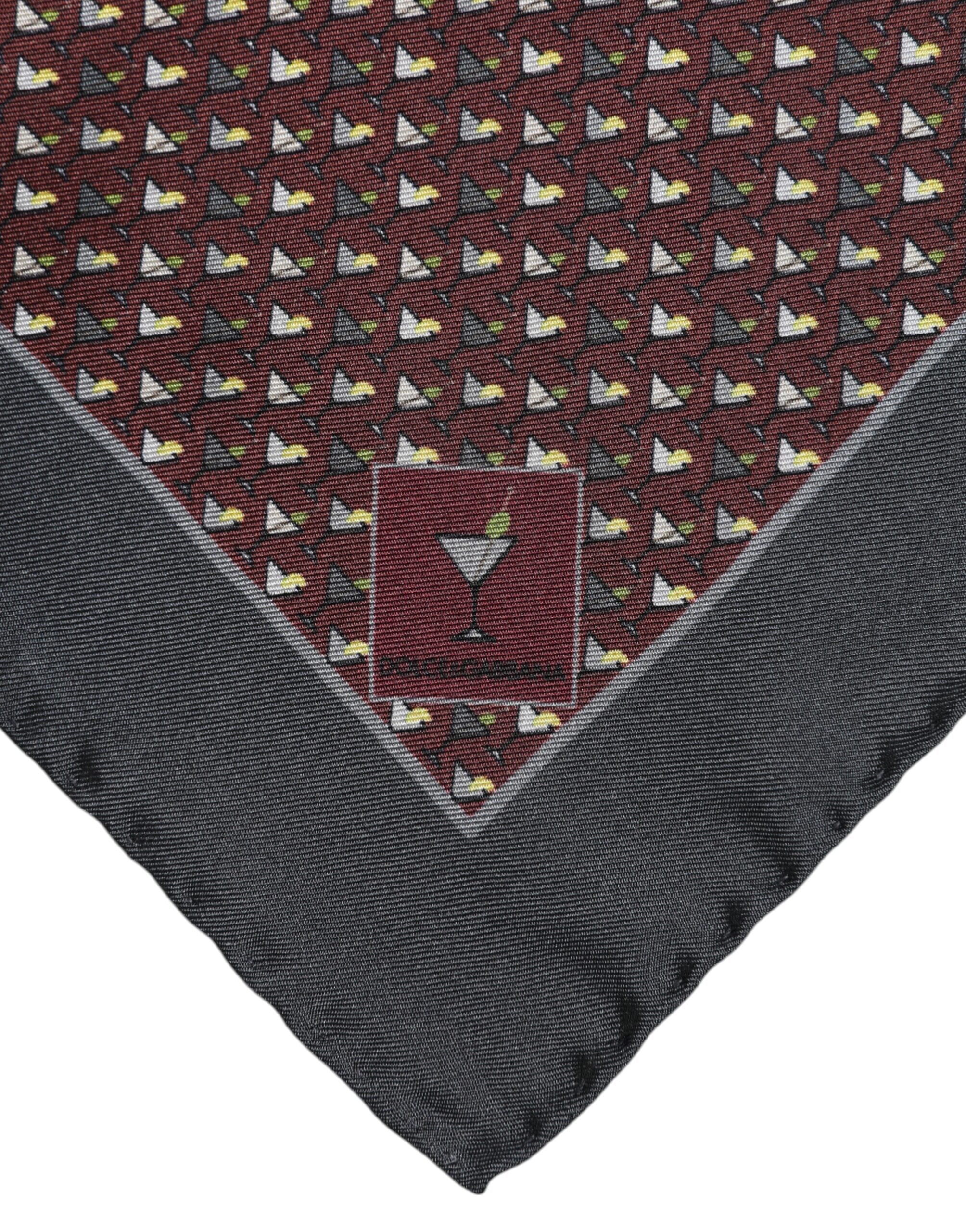 Dolce &amp; Gabbana – Kastanienbrauner quadratischer Foulard aus Cocktailseide