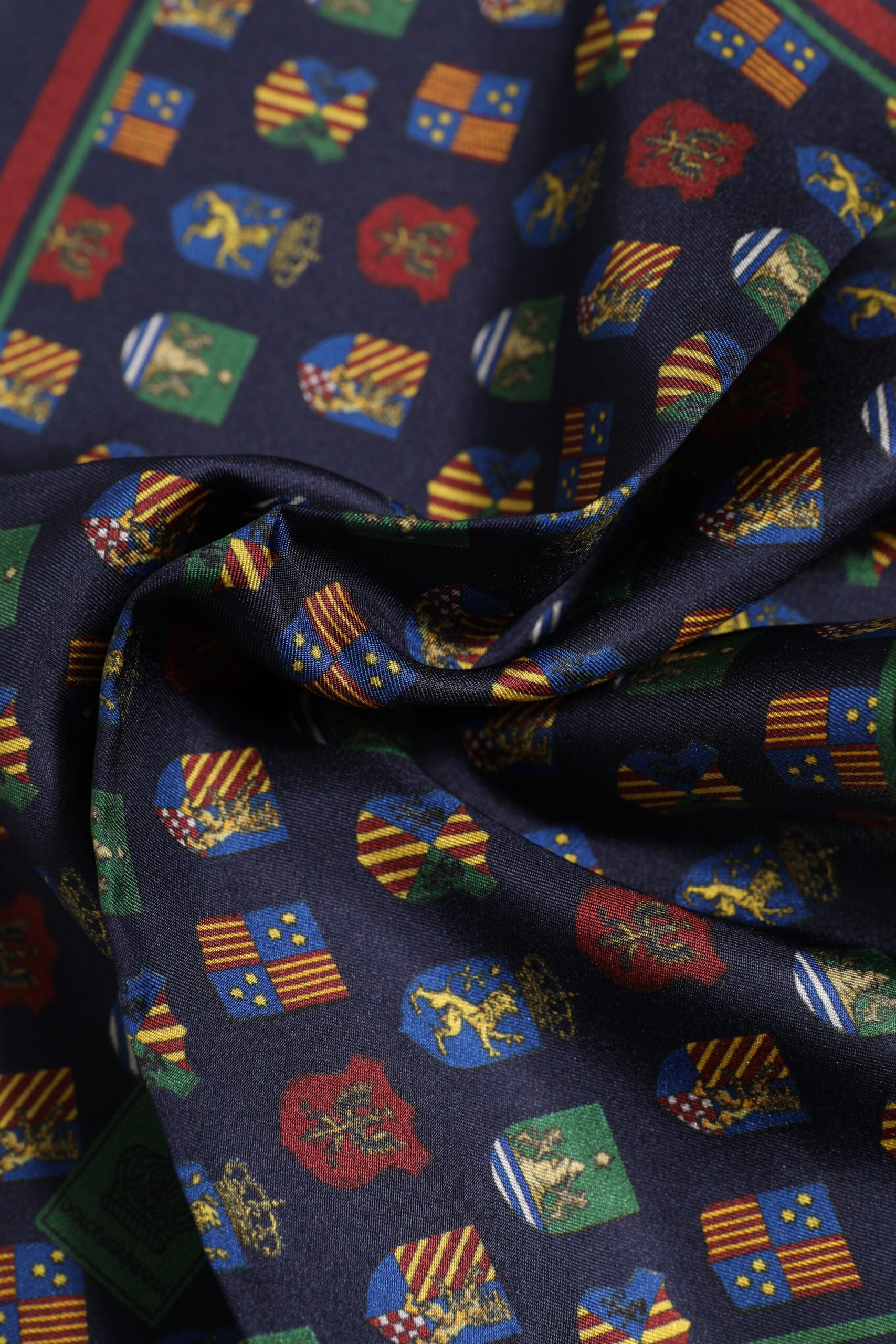 Dolce &amp; Gabbana – Quadratischer Foulard-Schal mit mehrfarbigen Medaillen
