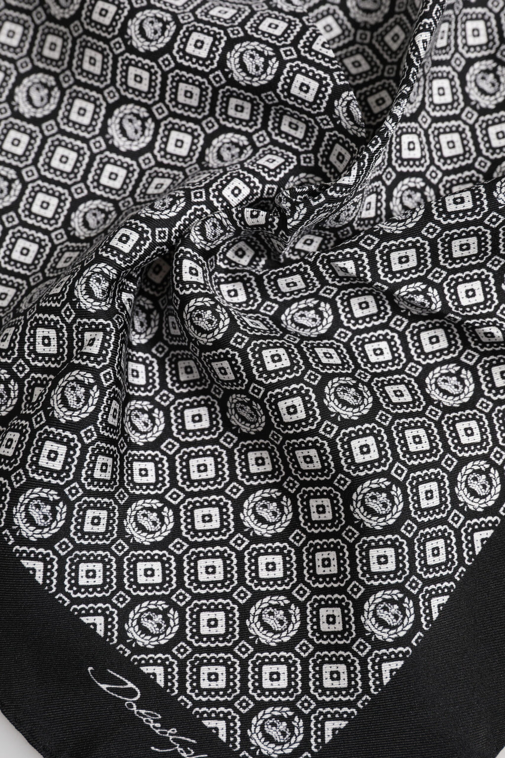 Dolce &amp; Gabbana – Schwarz-weiß gemusterter quadratischer Foulard-Schal