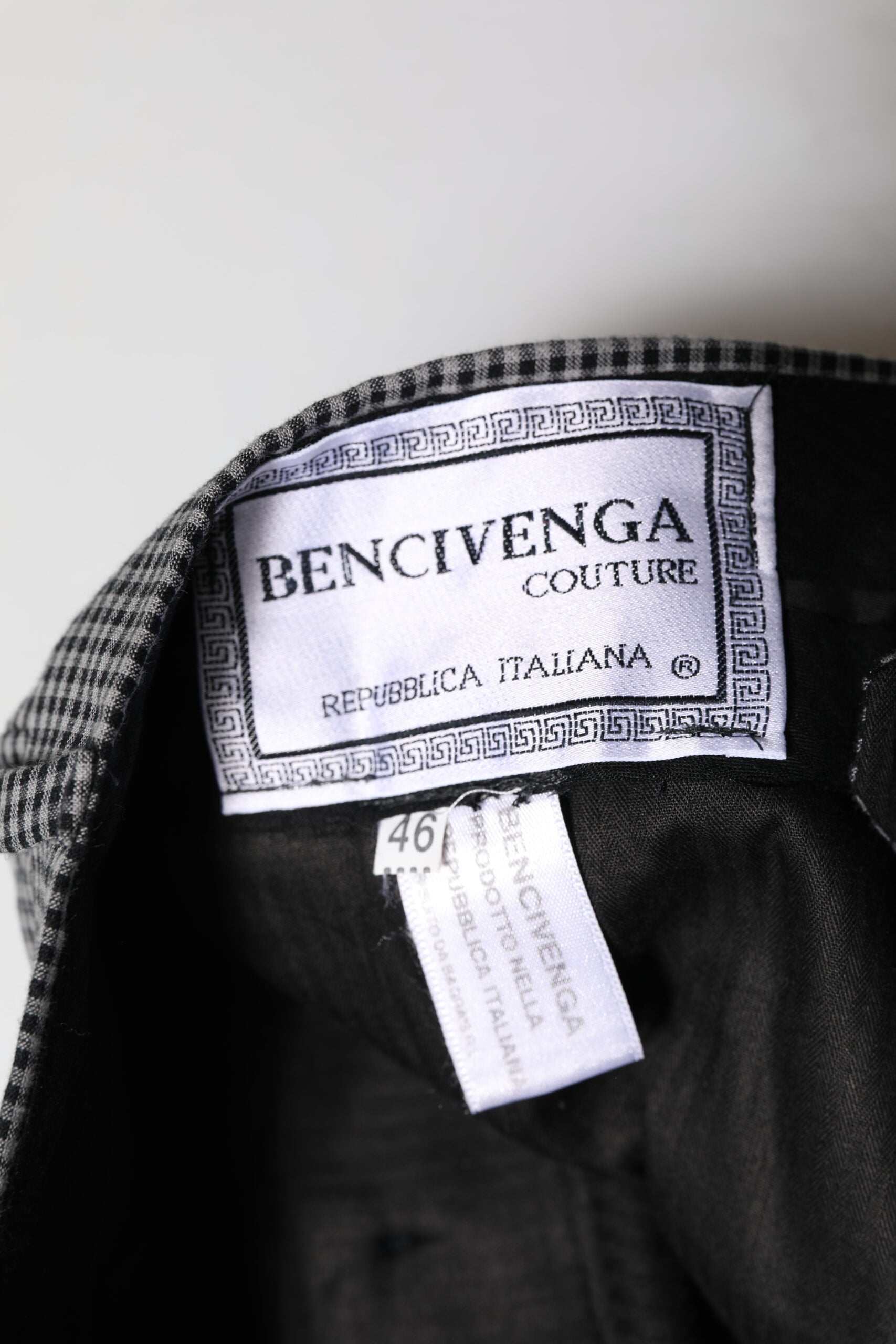 BENCIVENGA Schwarz-weiß karierte, konische Anzughose
