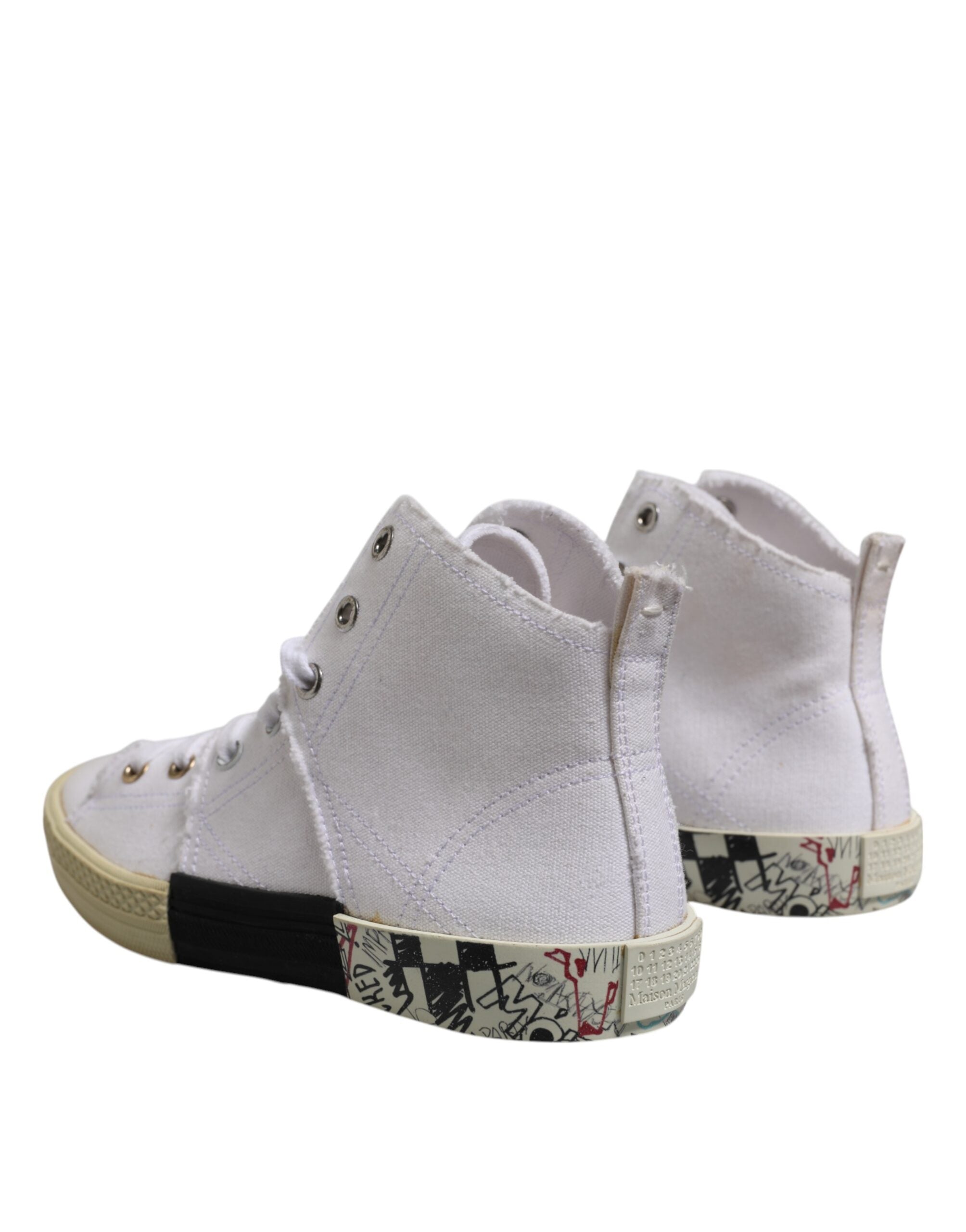 Maison Margiela Weiße Schnürschuhe mit mittlerem Schaft für Damen