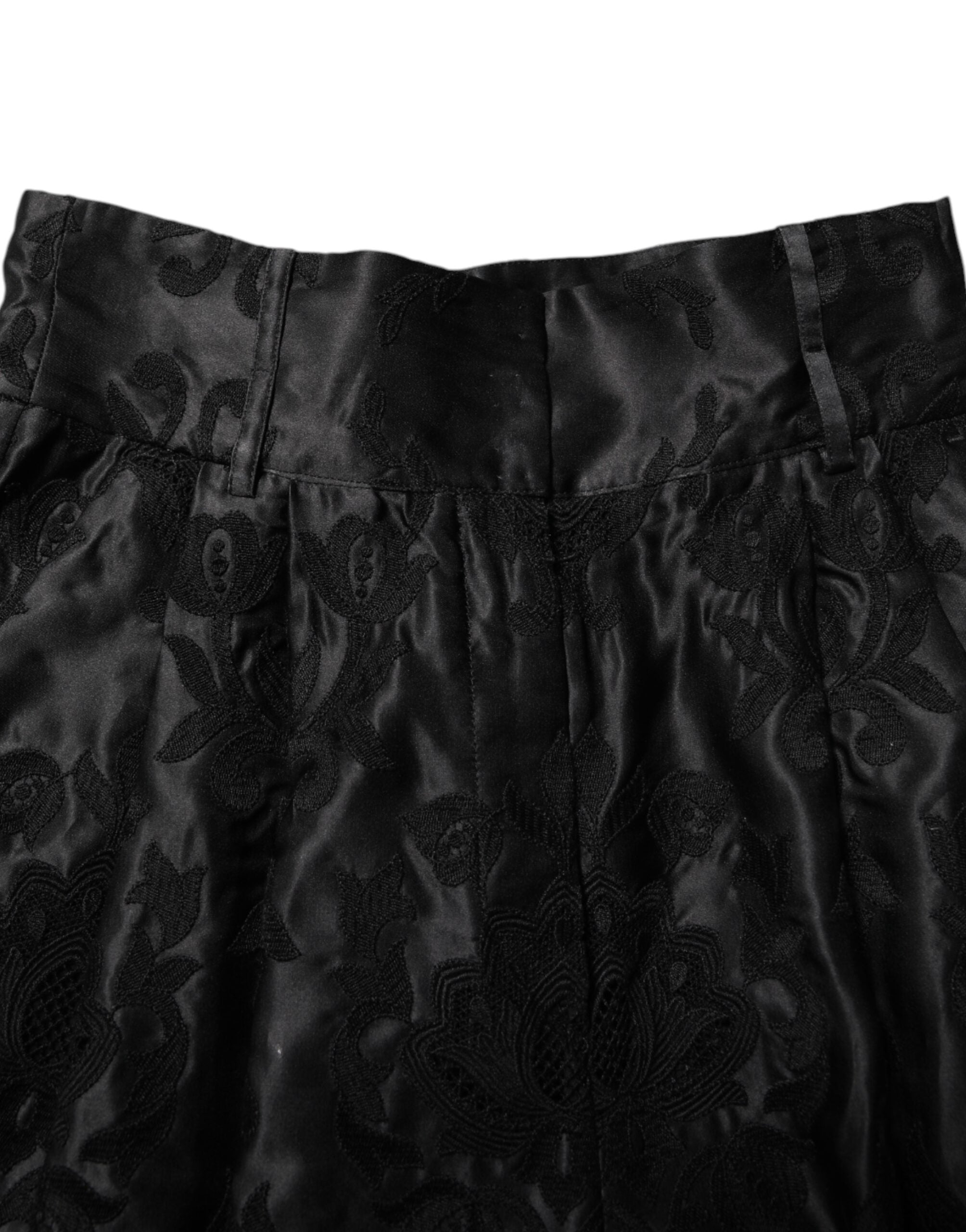 Dolce &amp; Gabbana Schwarze Shorts mit hoher Taille aus Seide mit Blumenstickerei
