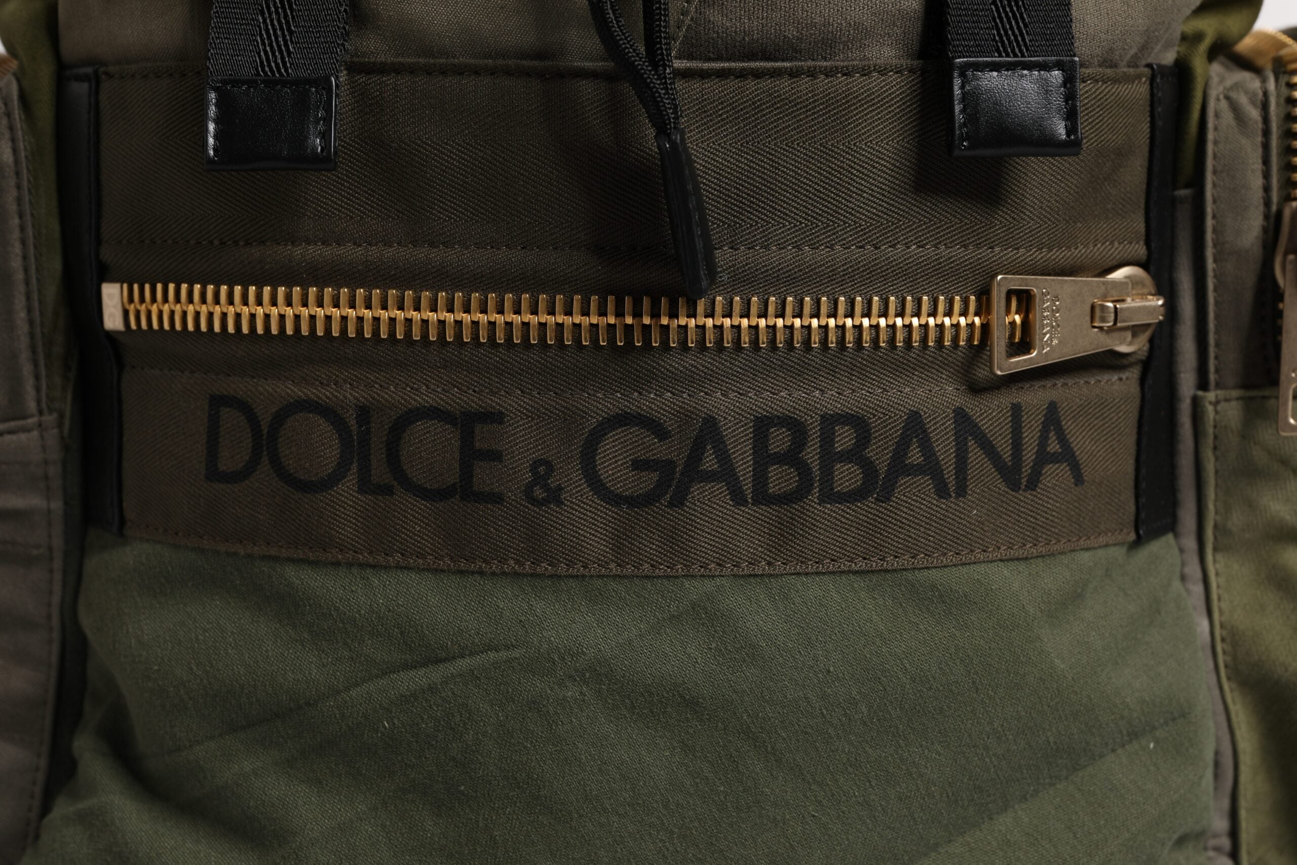 Dolce &amp; Gabbana – Exquisites Continental-Portemonnaie aus grünem Straußenleder