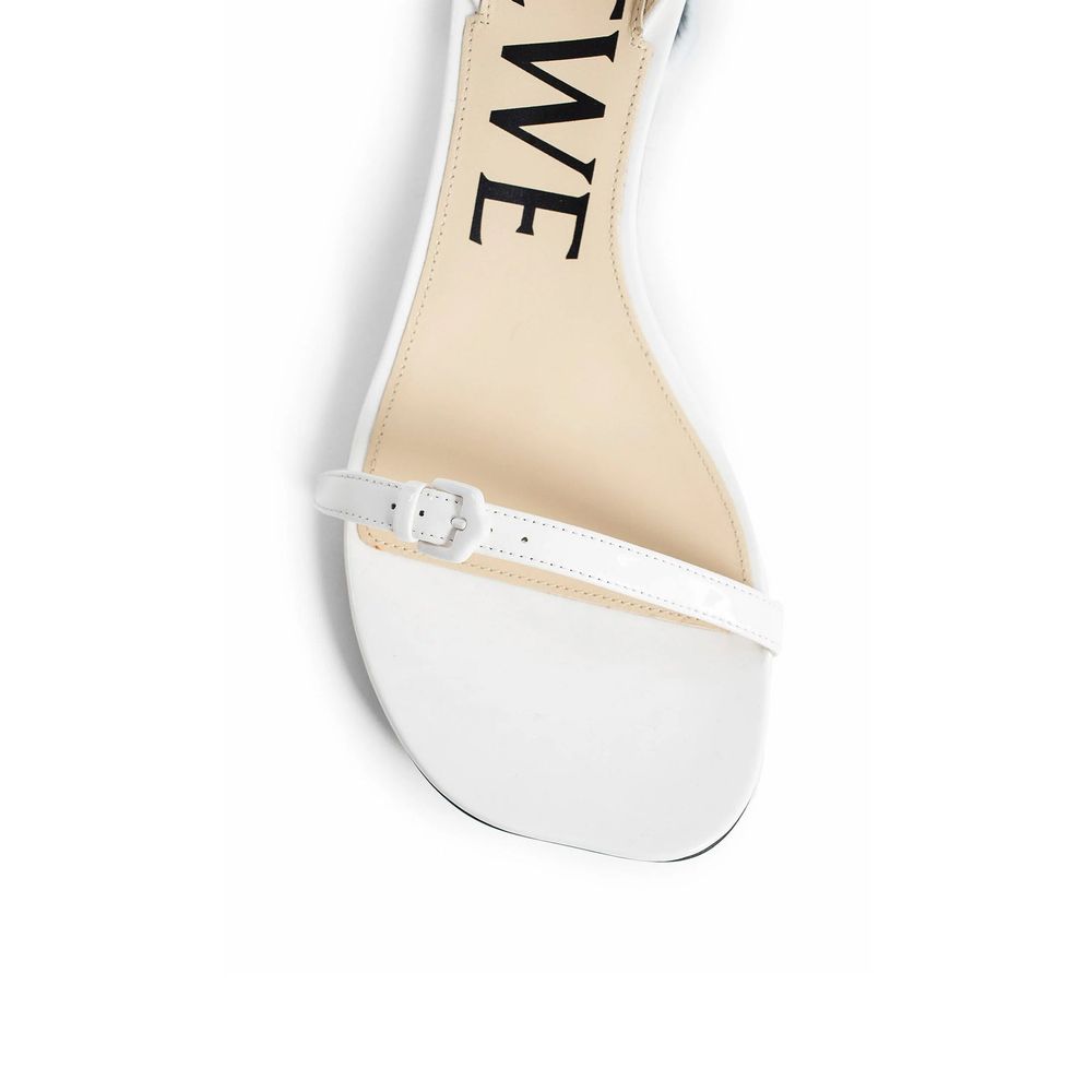 Loewe Sandalen aus gebürstetem Leder mit Blütenblattmuster