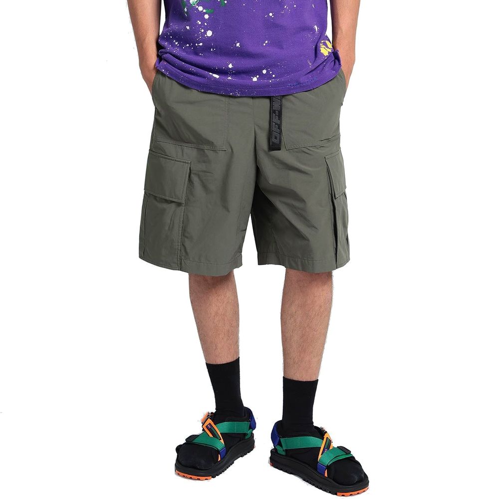 Cremefarbene Bermudashorts