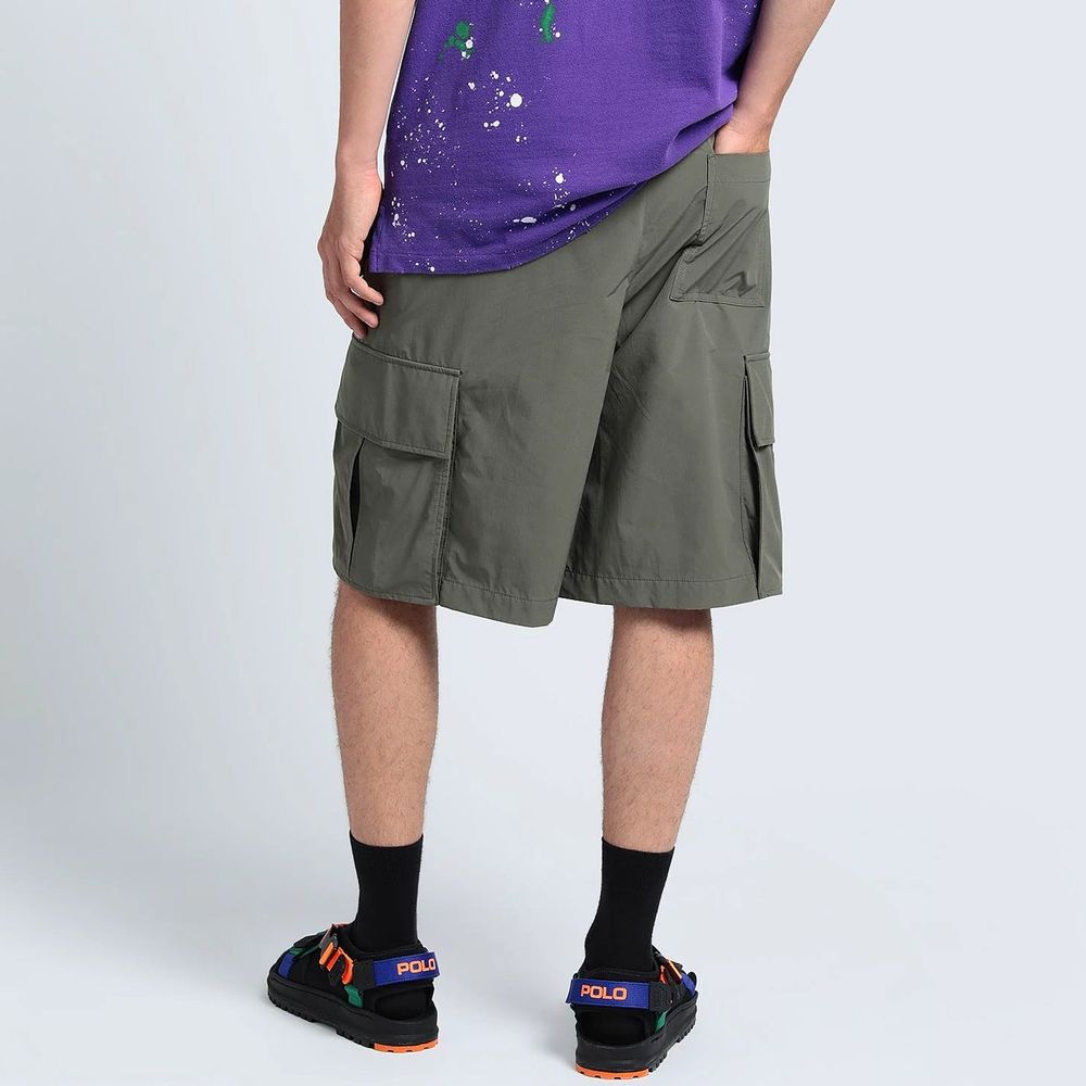 Cremefarbene Bermudashorts