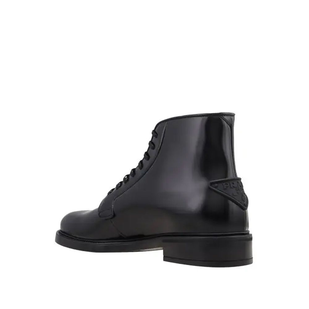 Prada Leder-Schnürstiefel