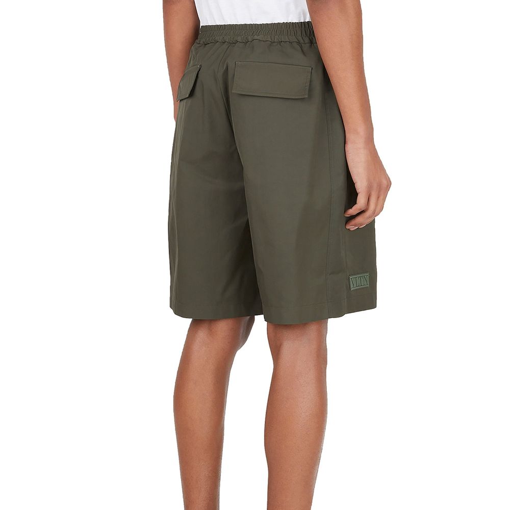 Valentino Shorts mit VLTN-Tag