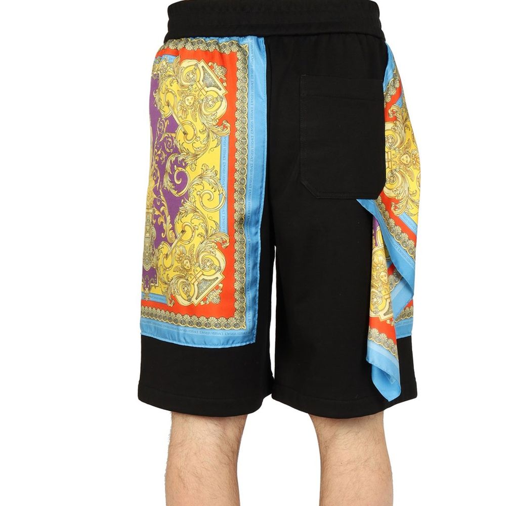 Versace Shorts im Barocco Goddess Night-Print