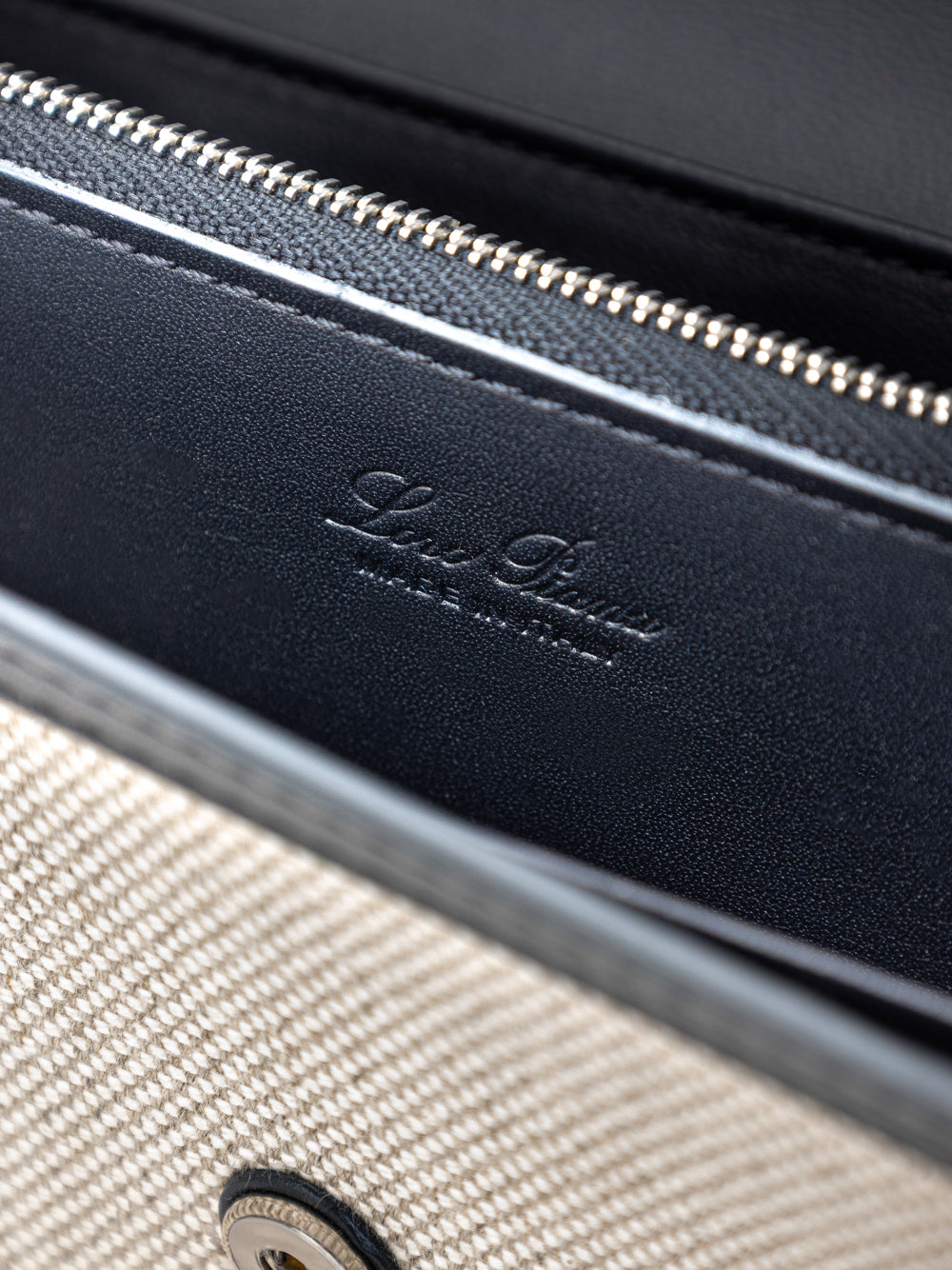Loro Piana Beige Canvas and Leather Wallet – Siebentaschen
