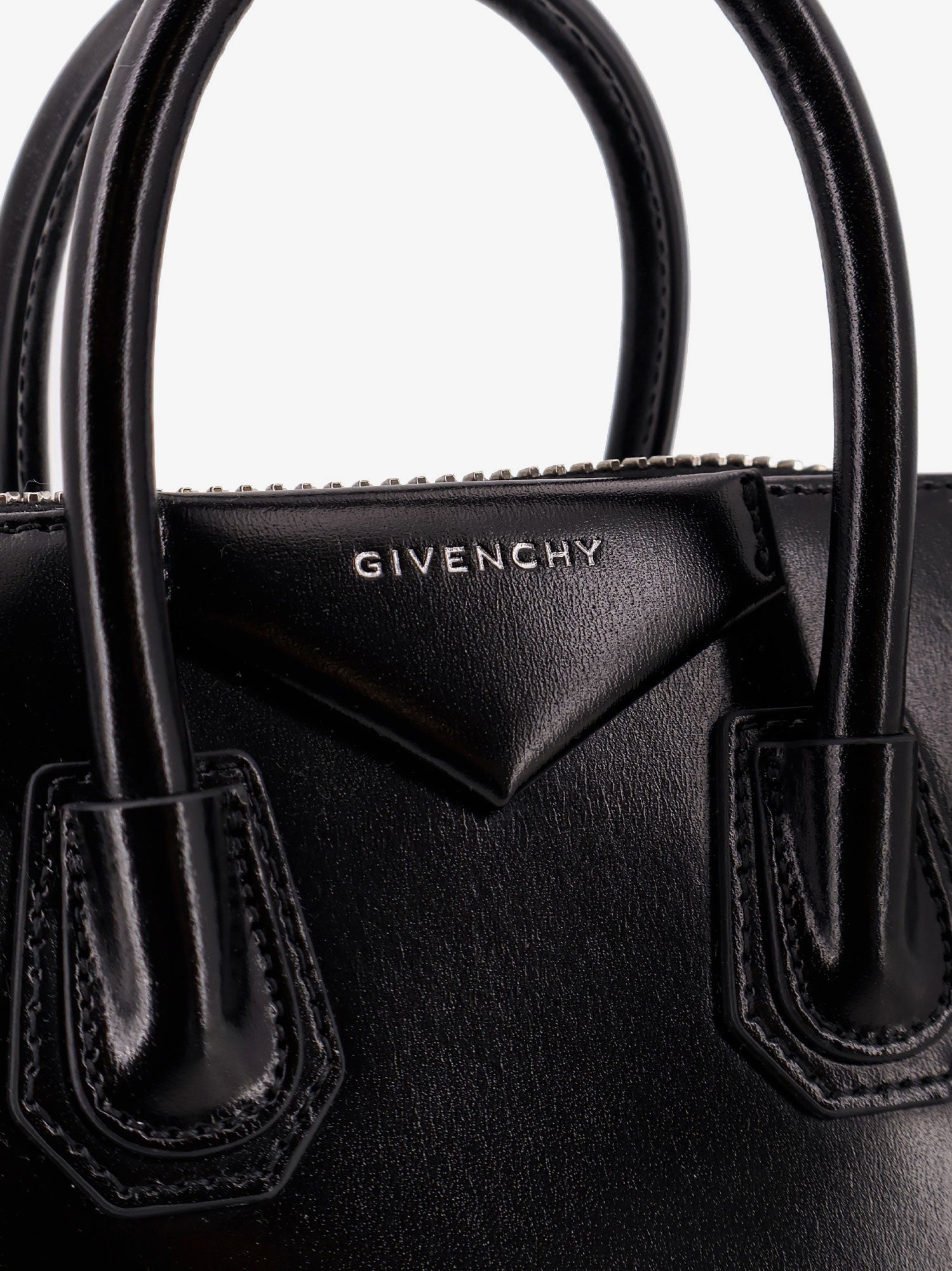 Givenchy Antigona Mini leather shoulder bag