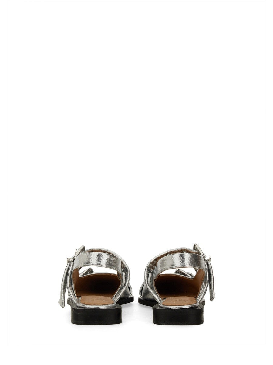 ballerina-with-buckle