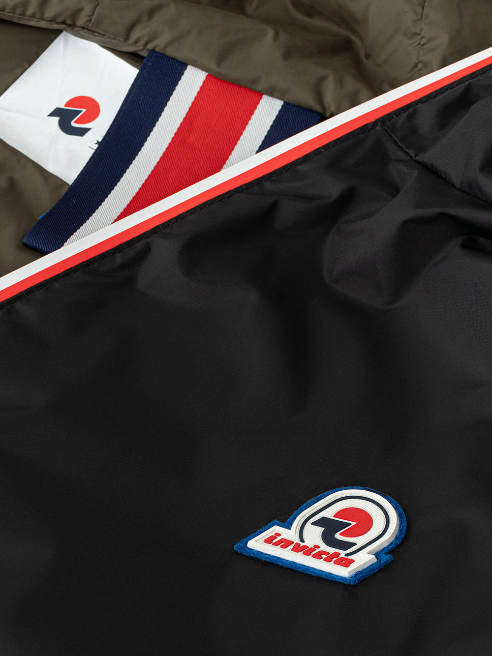 Black Windbreaker Invicta
