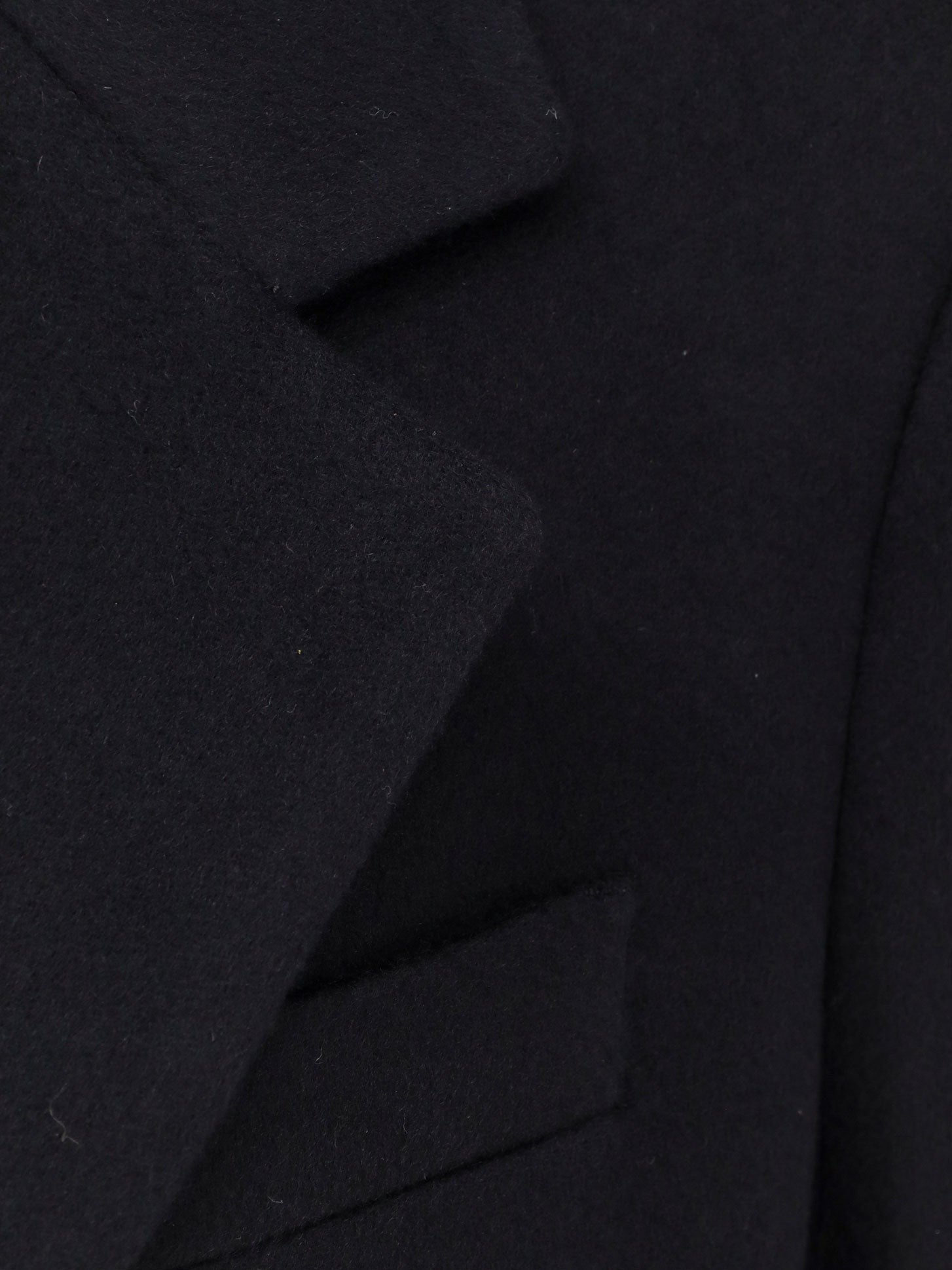 Hevo Cashmere coat with satin lining