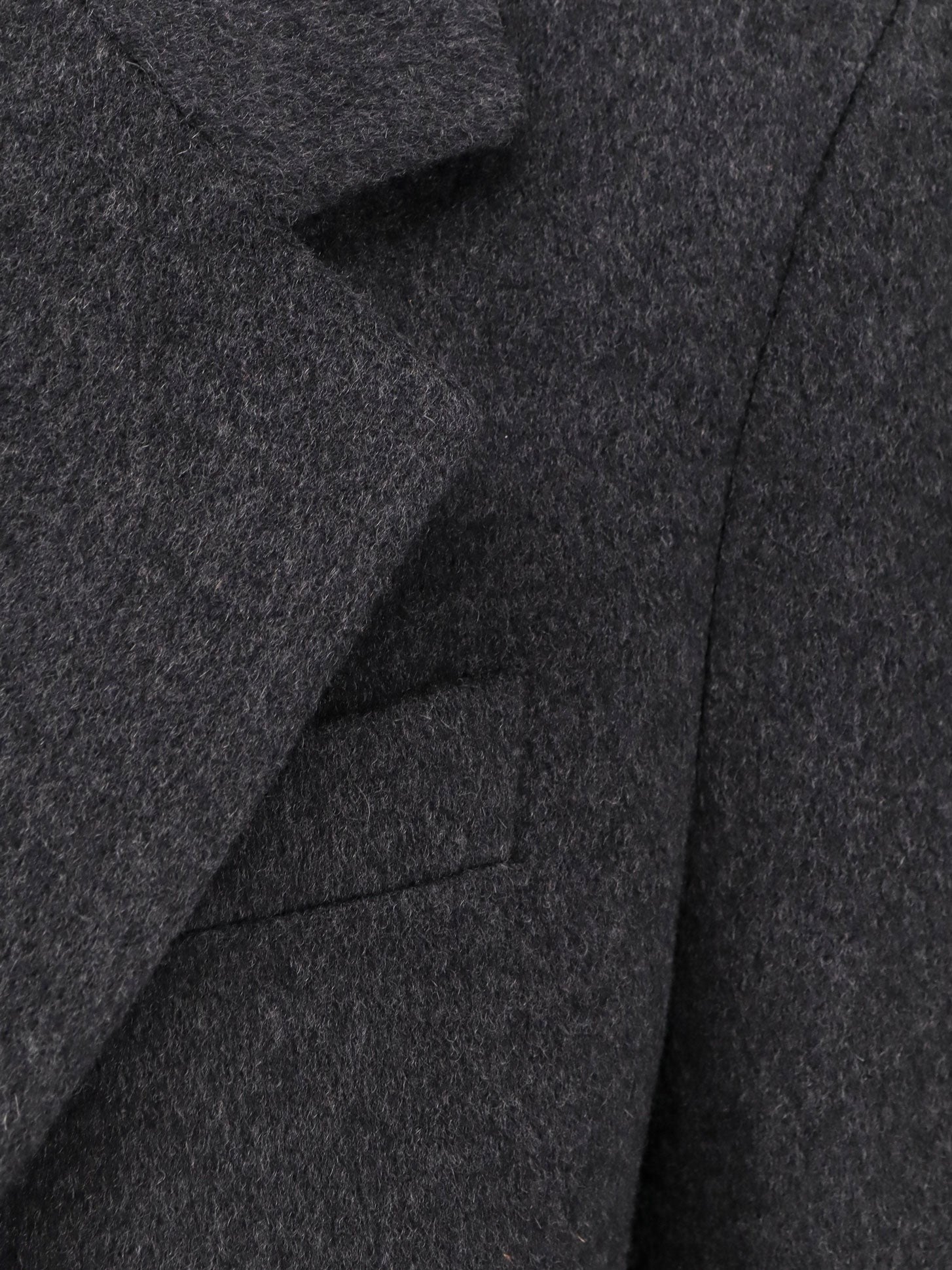 Hevo Cashmere coat with satin lining