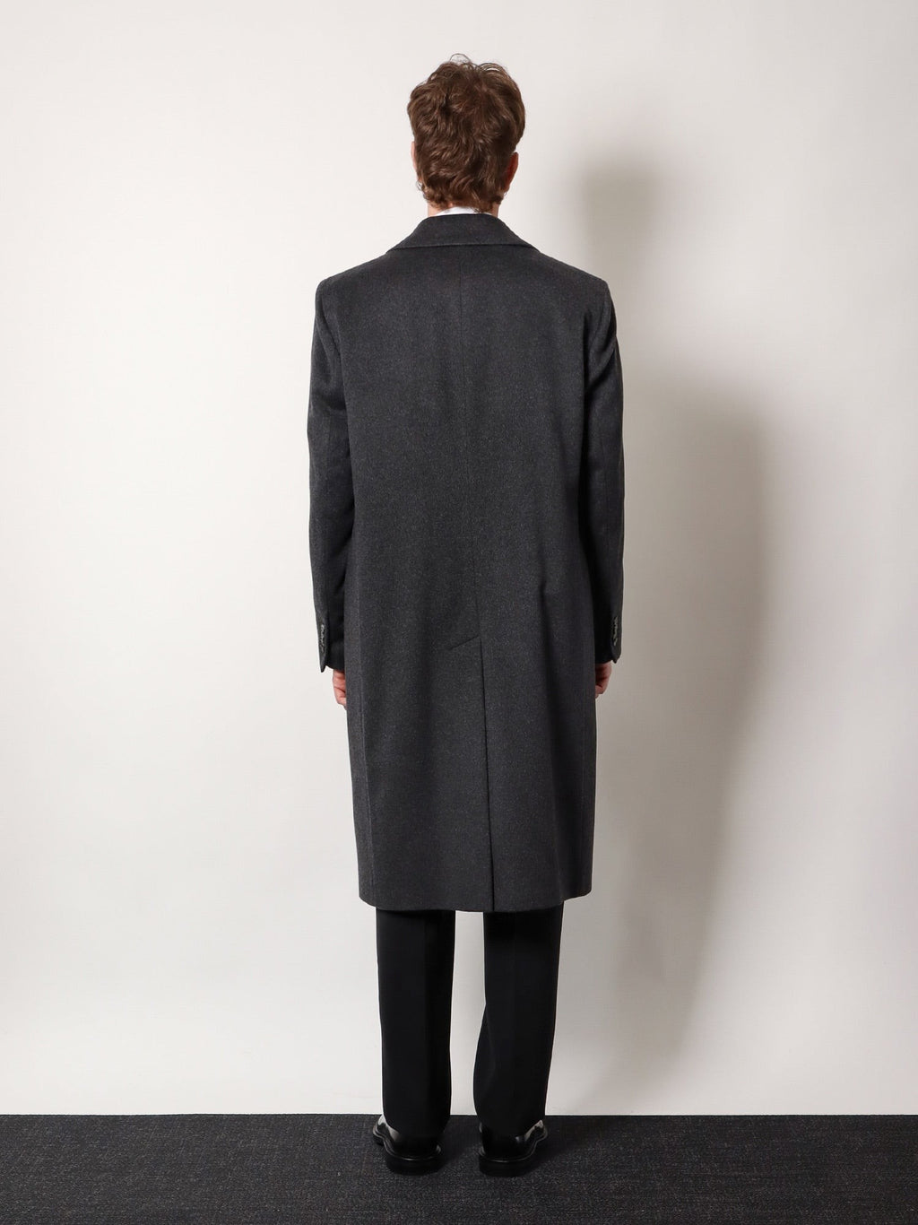 Hevo Cashmere coat with satin lining