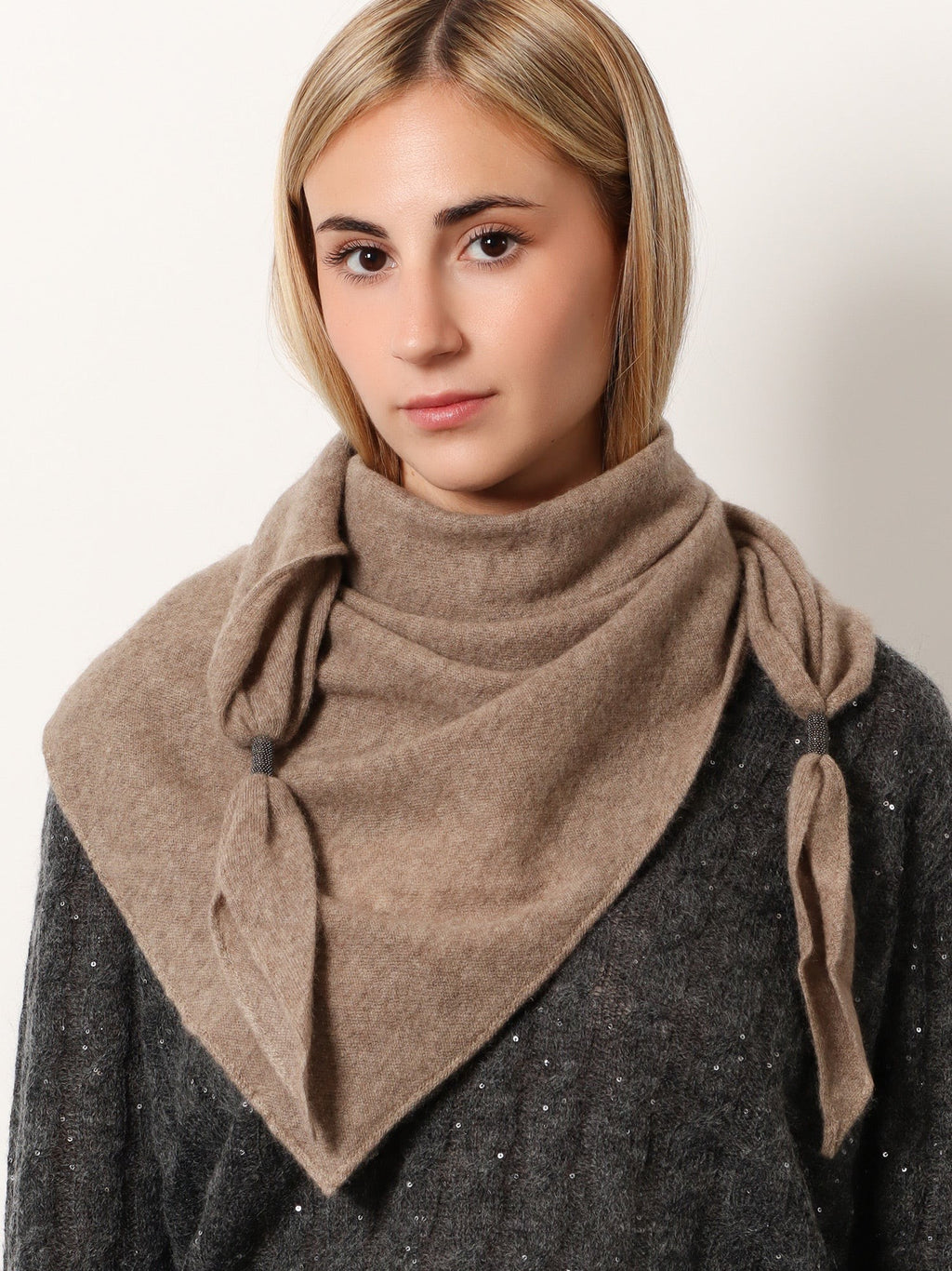 Brunello Cucinelli Cashmere scarf with Monili detail