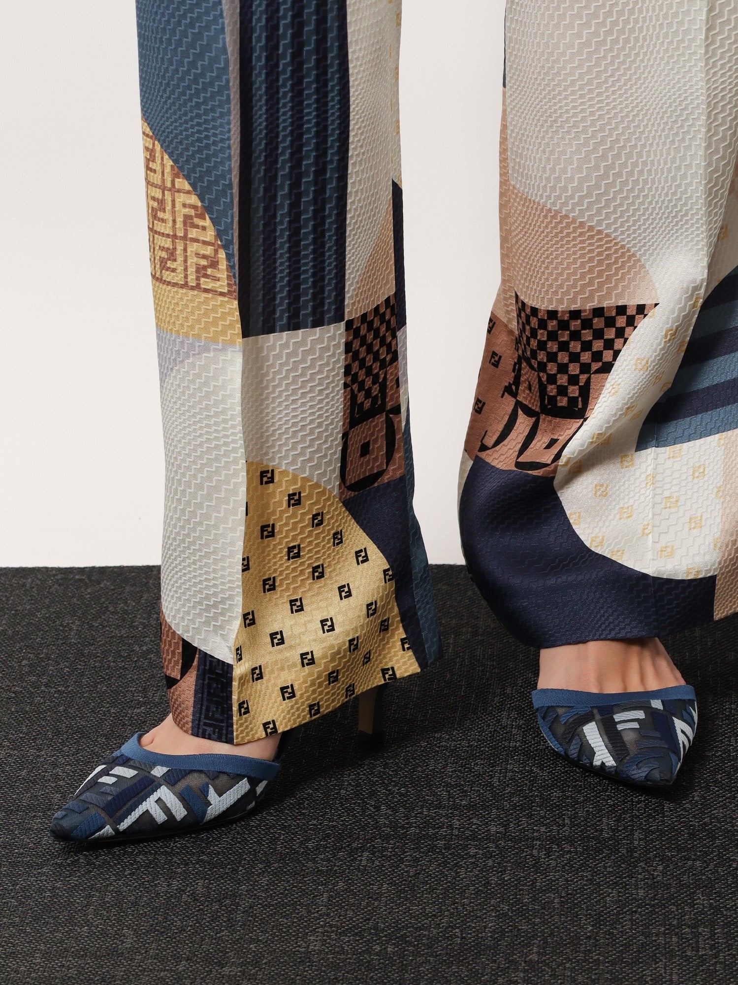 Fendi Colibrì Lite mesh slingback decolleté