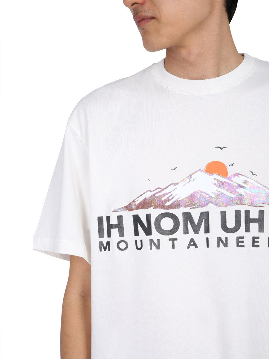 IH NOM UH NIT CREW NECK T-SHIRT