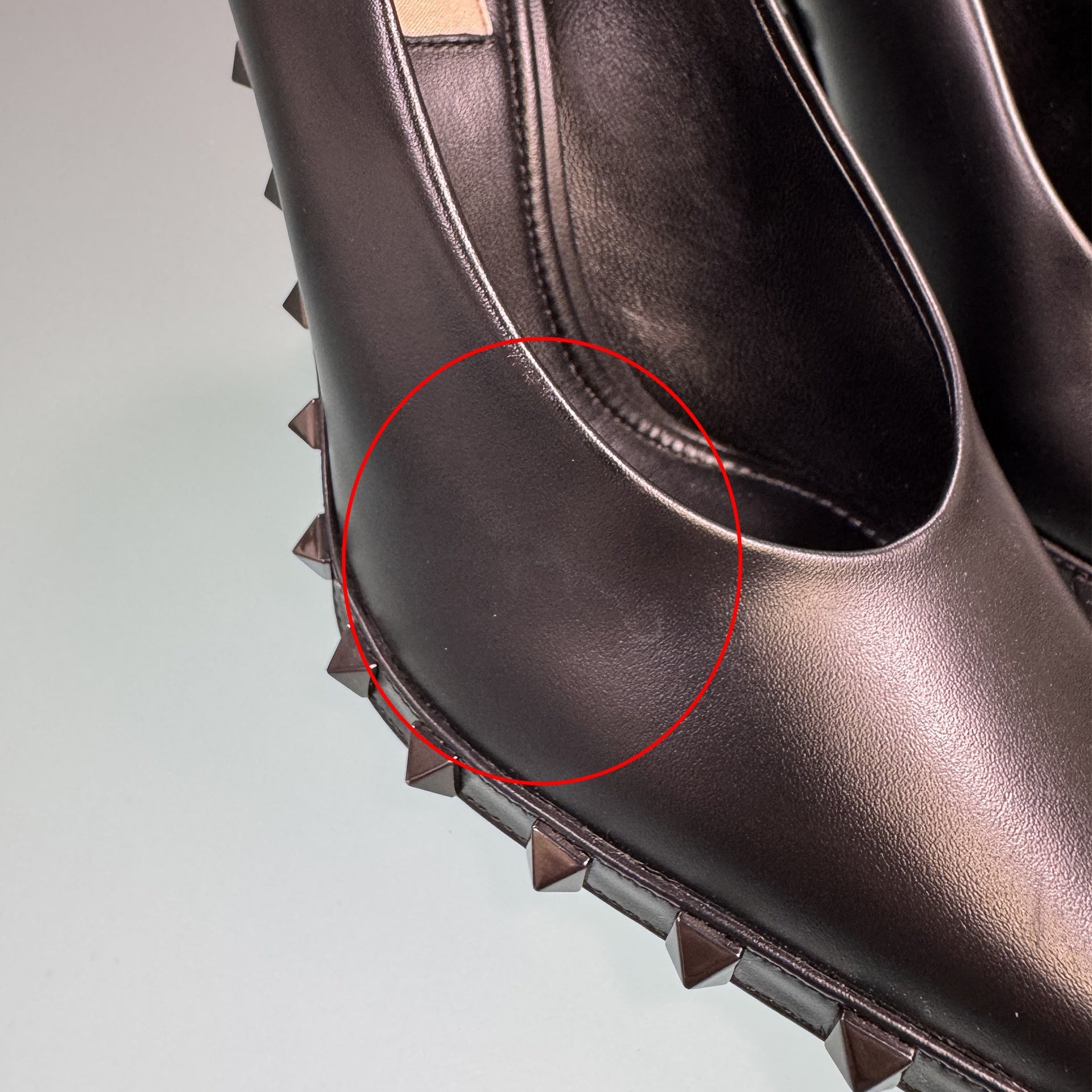 Valentino Garavani Rockstud Leather Pumps - WOMEN SHOES - VALENTINO GARAVANI - Tluxy New