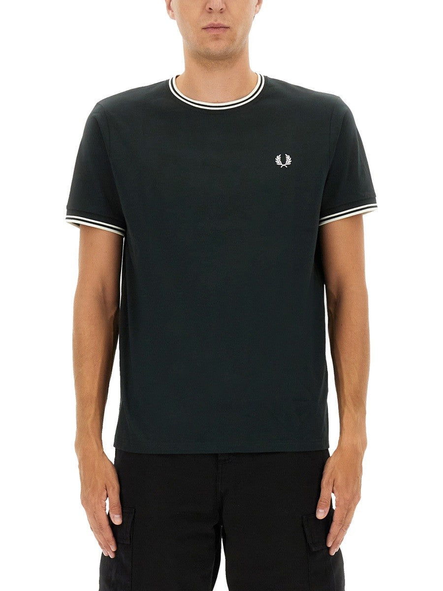 FRED PERRY DOUBLE STRIPE T-SHIRT