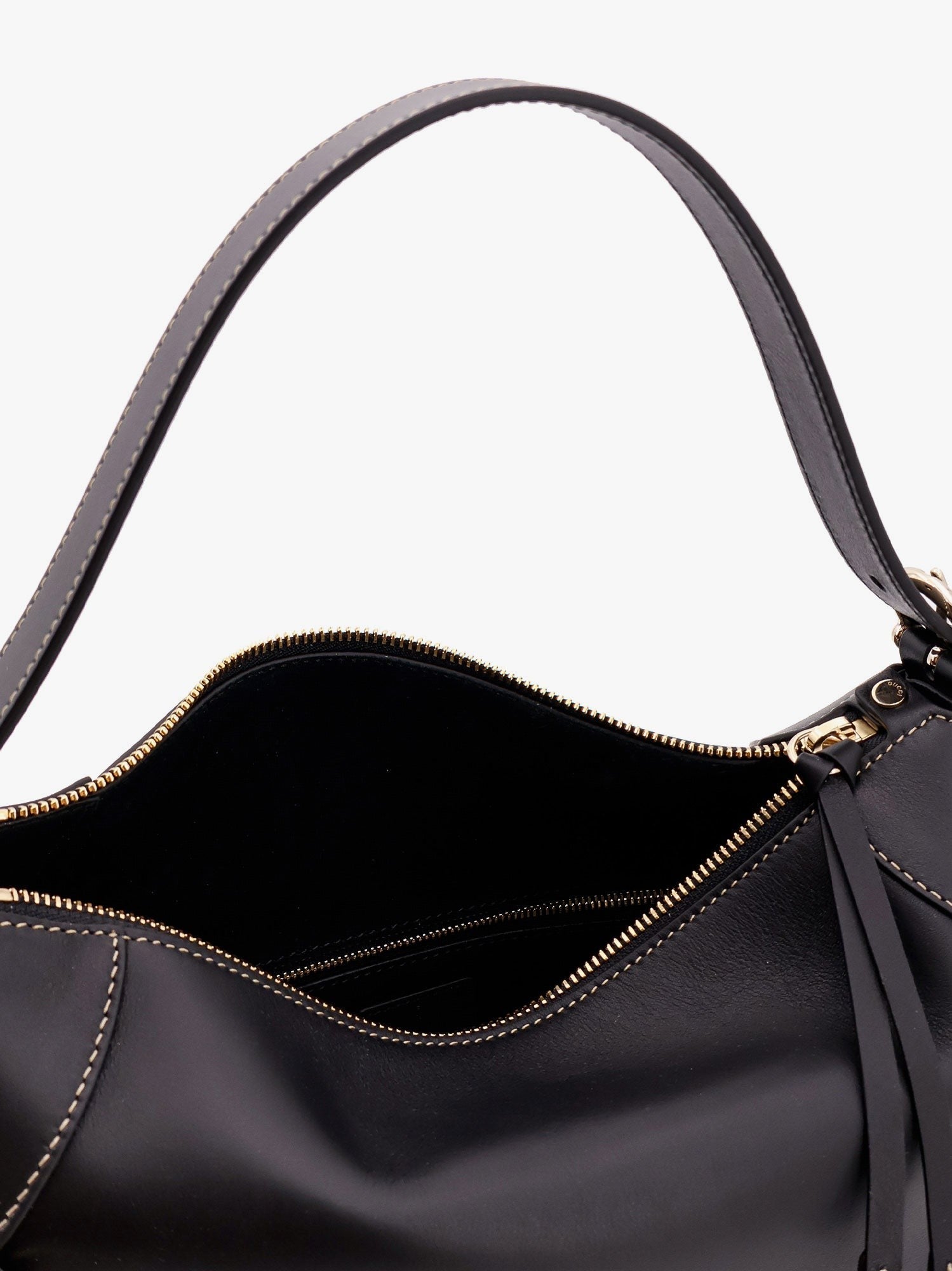 Gucci GG Emblem leather shoulder bag with frontal logo