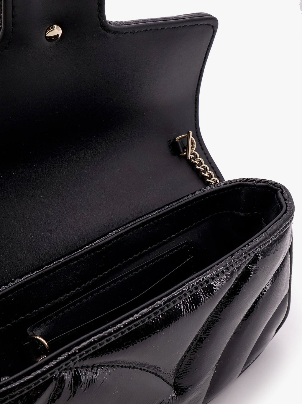 Gucci Gg marmont patent leather shoulder bag with frontal gg logo