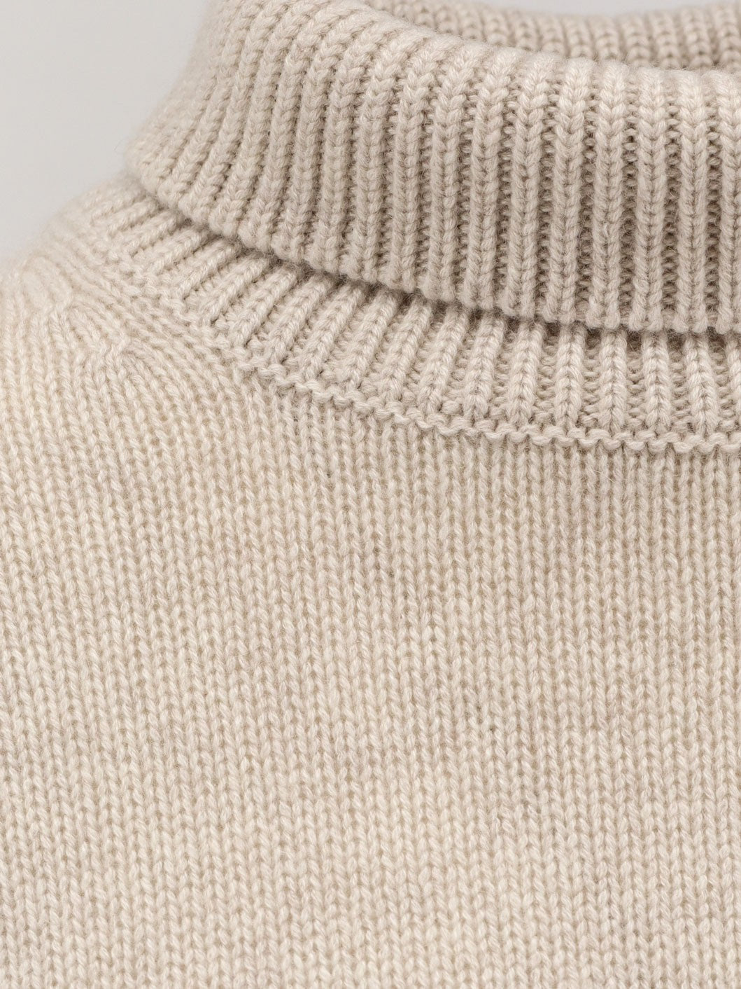 LISA YANG Heidi cashmere turtleneck