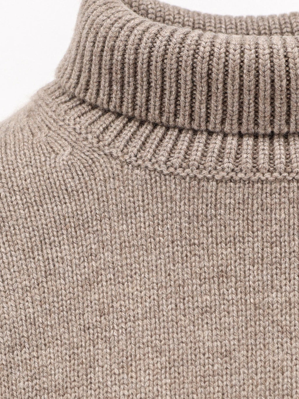 LISA YANG Heidi cashmere turtleneck